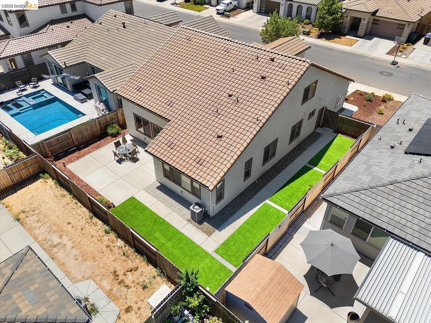 4352 Vanguard DR