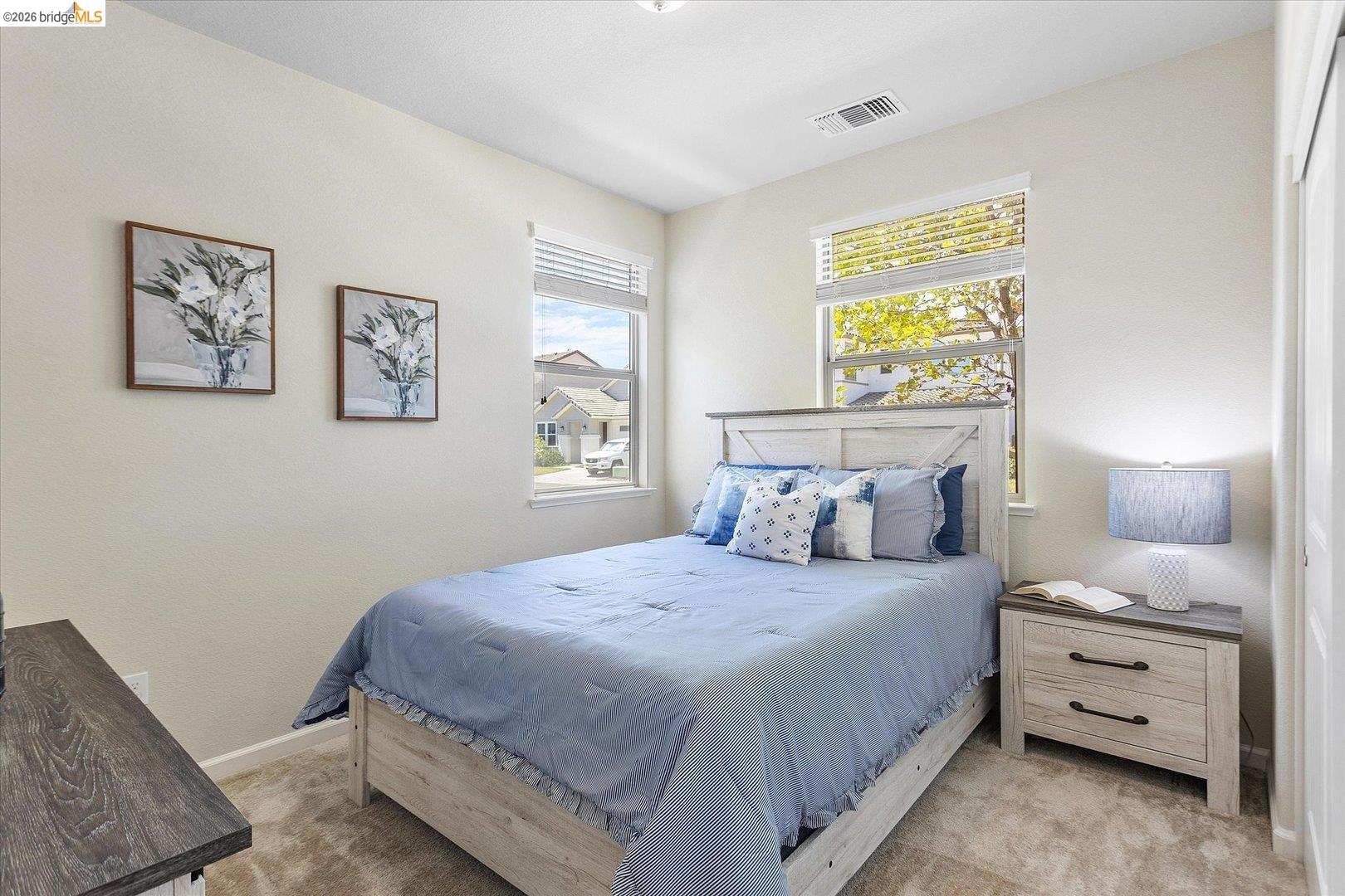 4352 Vanguard DR