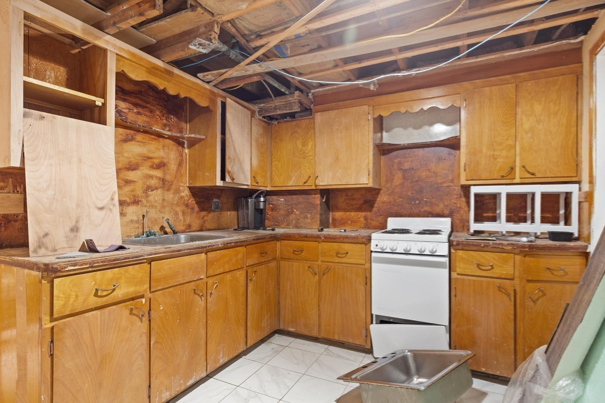 24 Taylor Rd