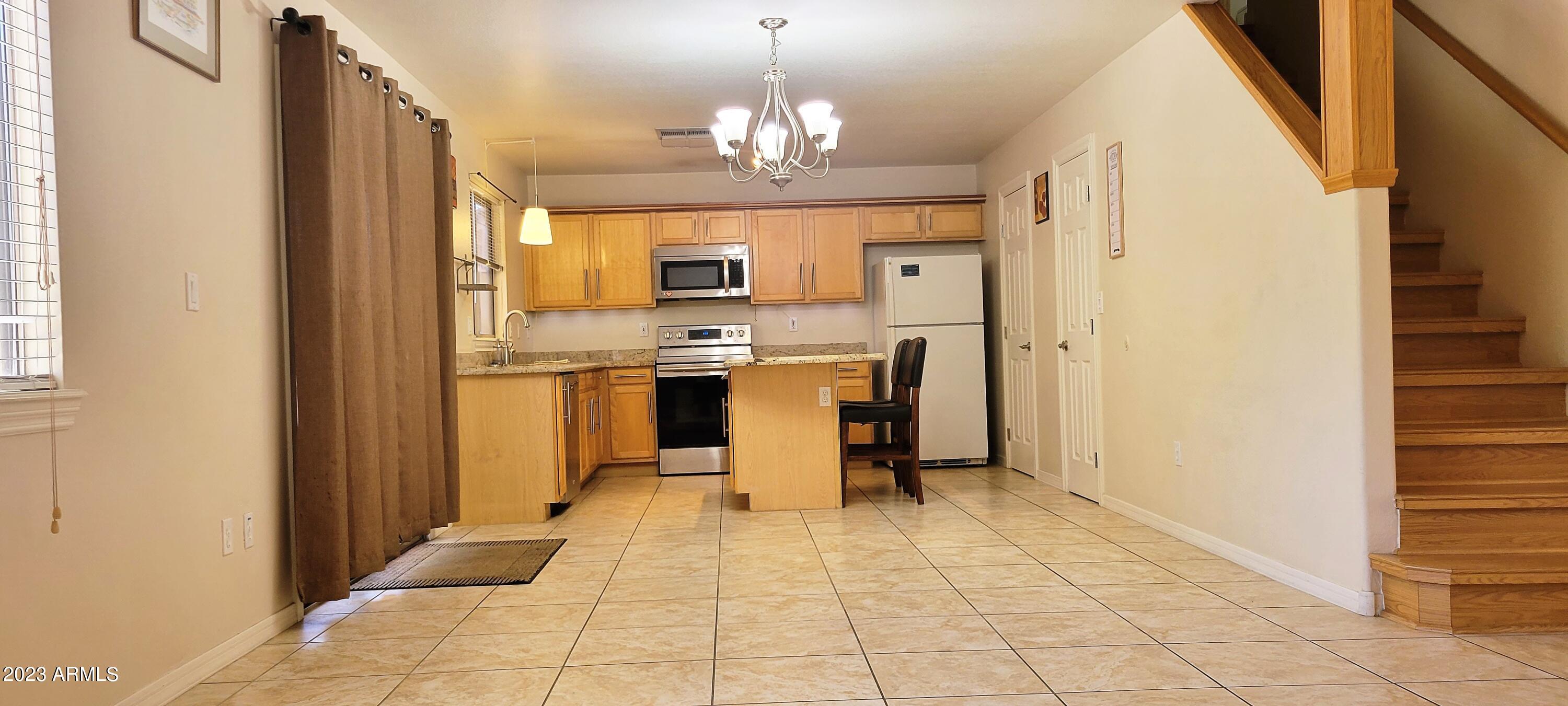 21835 N 40TH Place