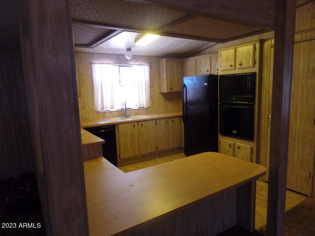 2920 E Sequoia Drive