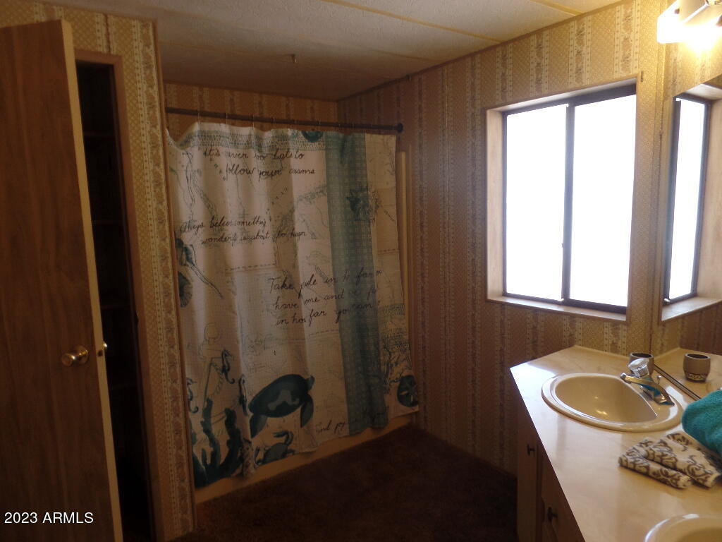 2920 E Sequoia Drive