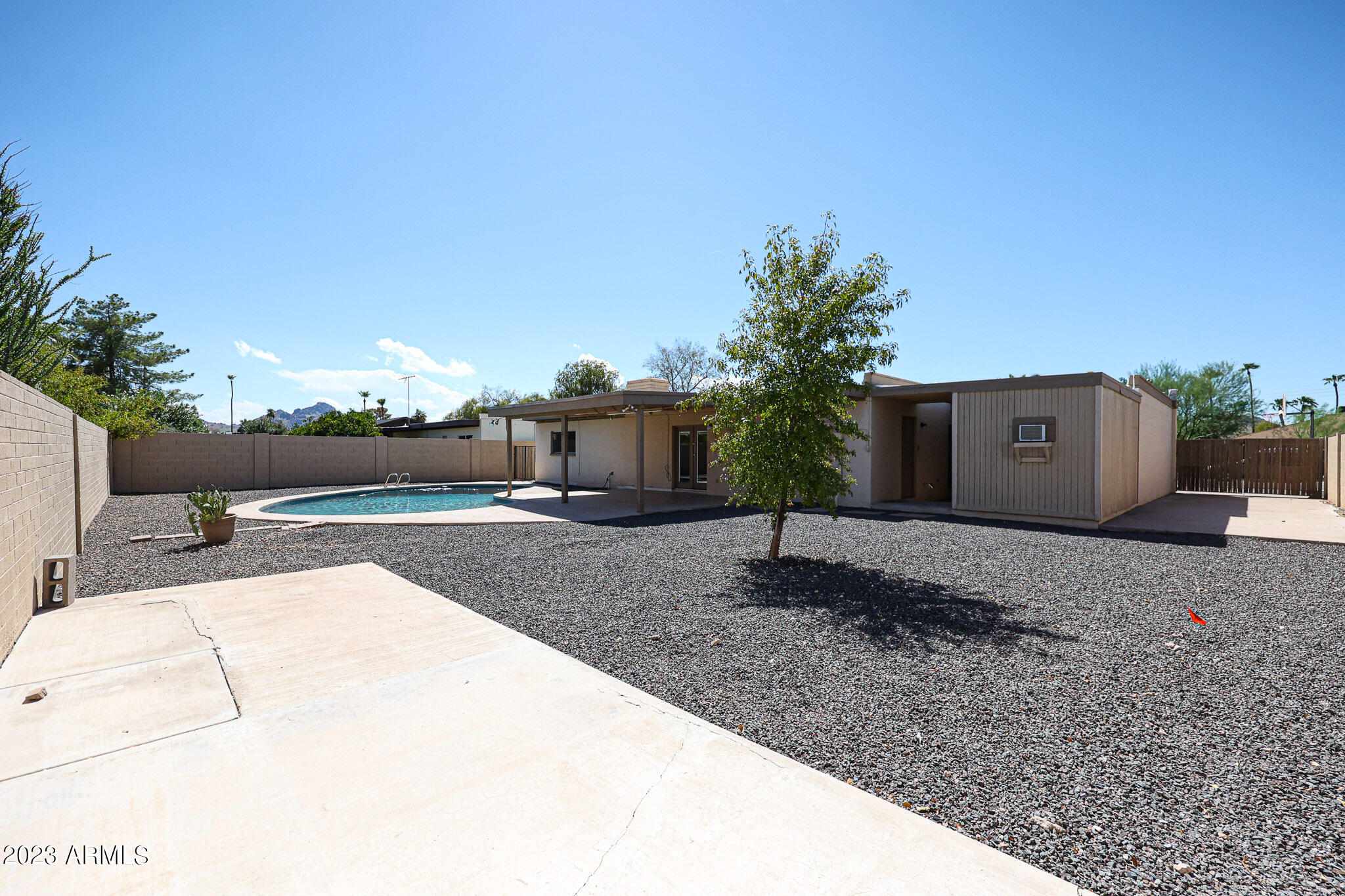 11237 N 32ND Place