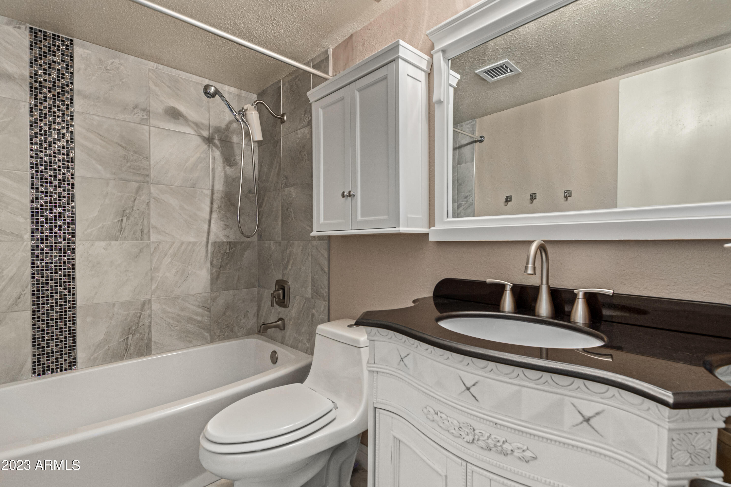 12615 N COLUMBINE Drive