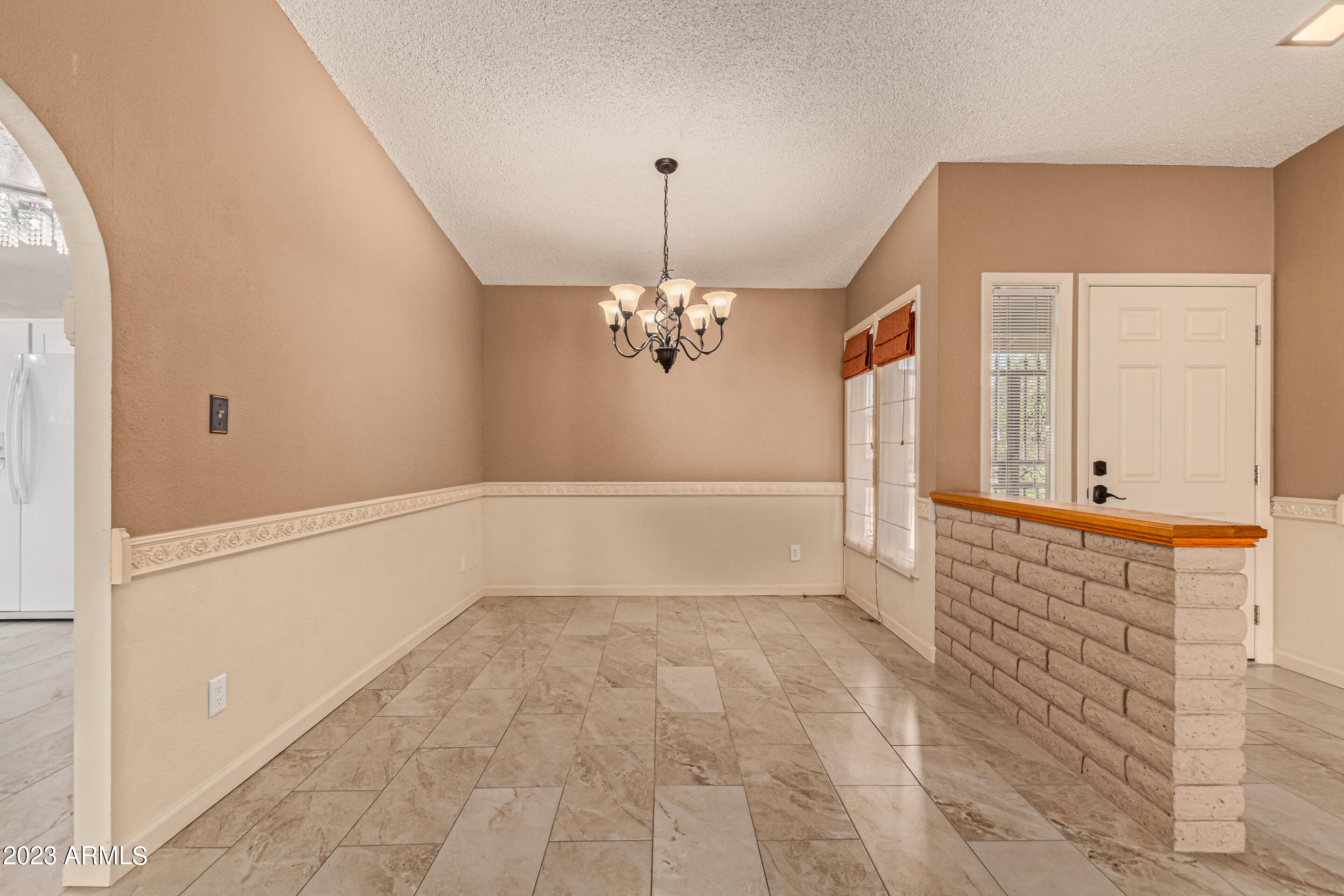 12615 N COLUMBINE Drive