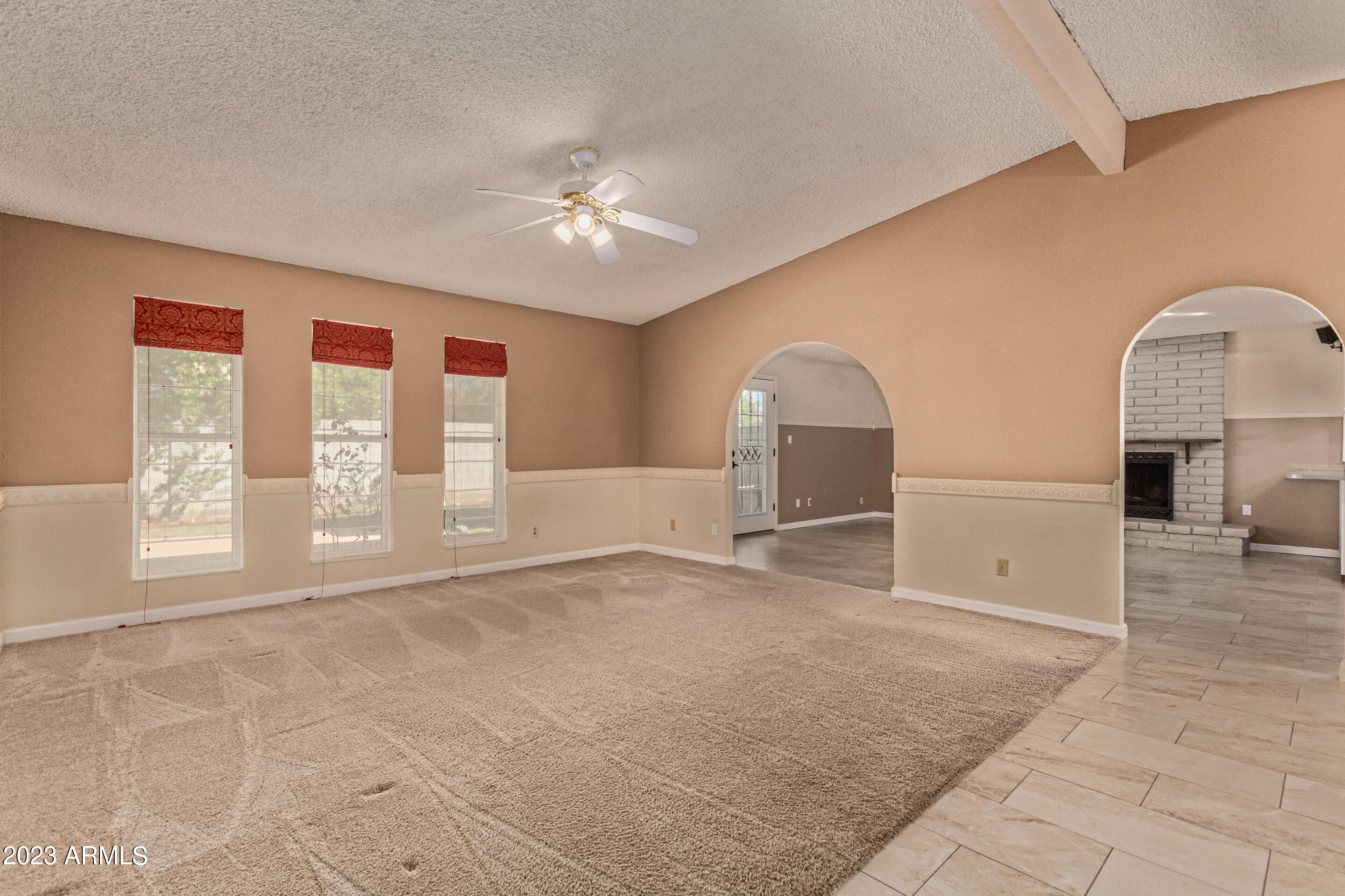 12615 N COLUMBINE Drive