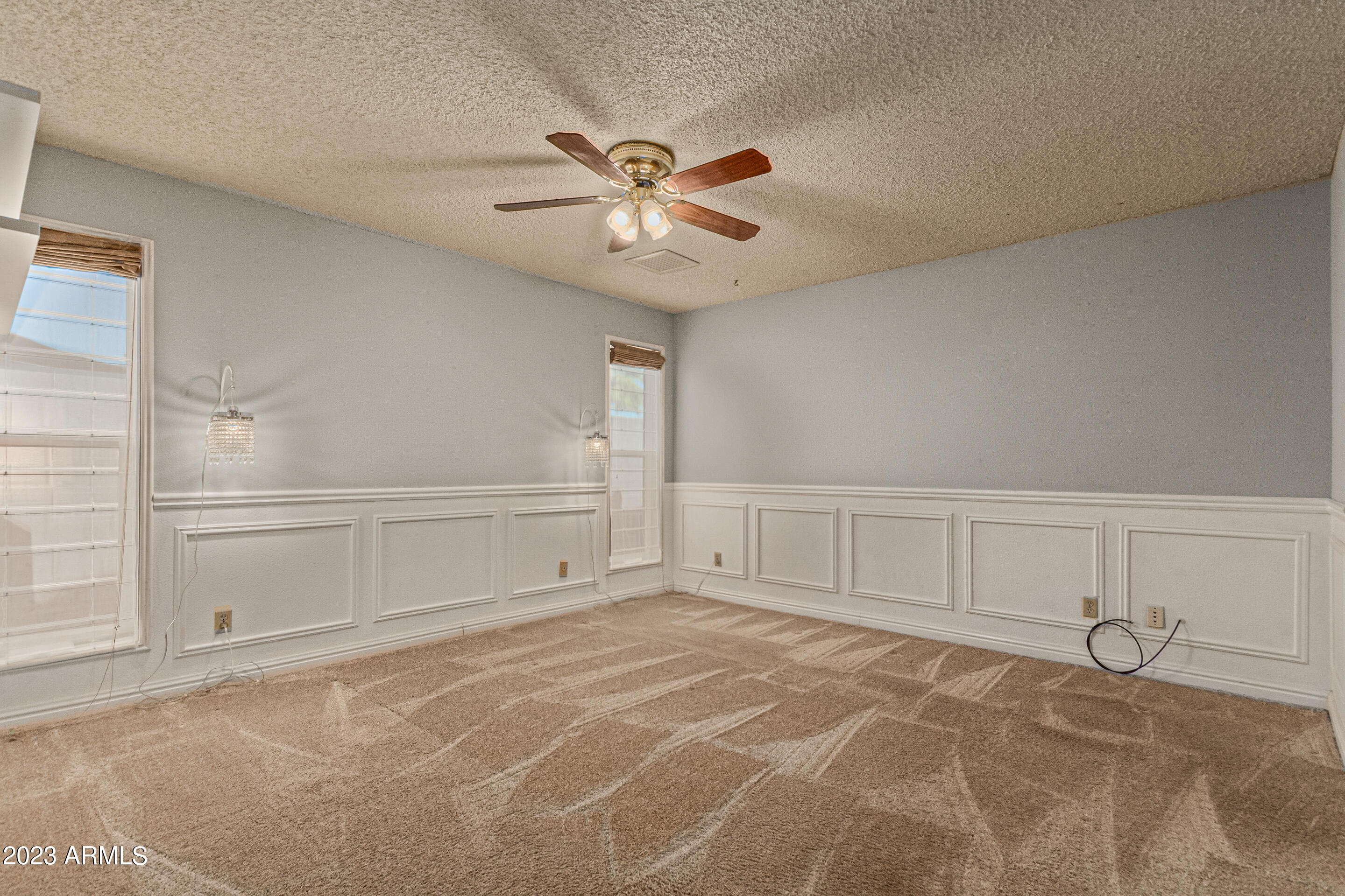 12615 N COLUMBINE Drive