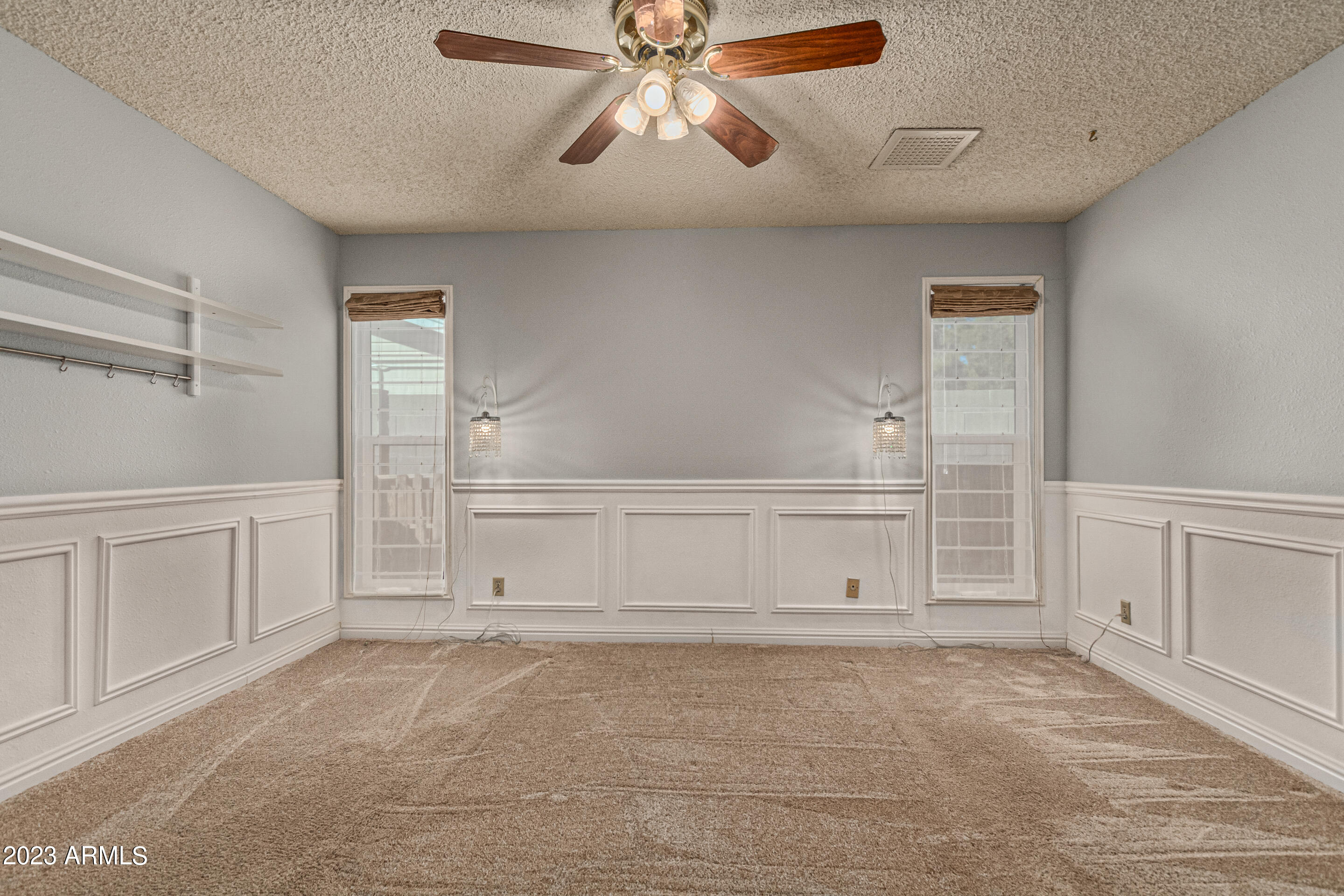 12615 N COLUMBINE Drive