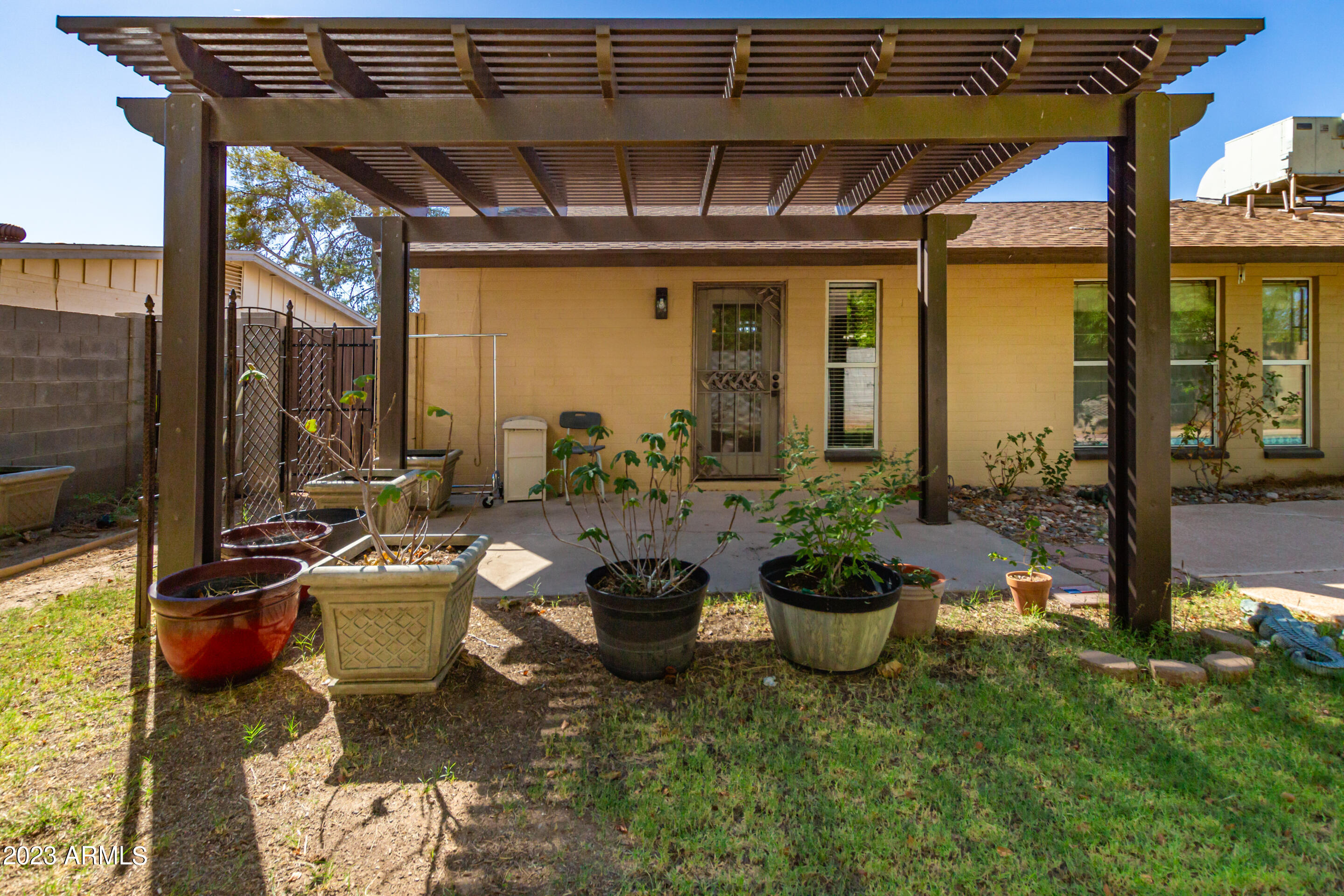 12615 N COLUMBINE Drive