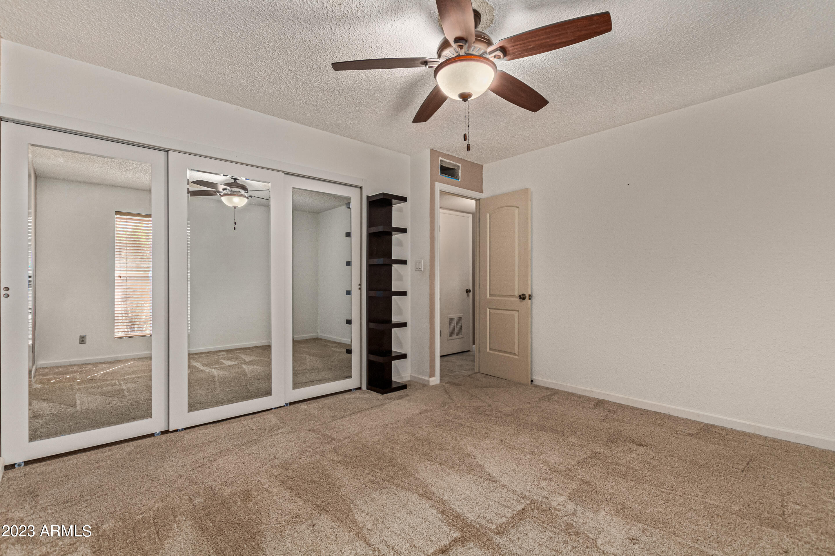 12615 N COLUMBINE Drive