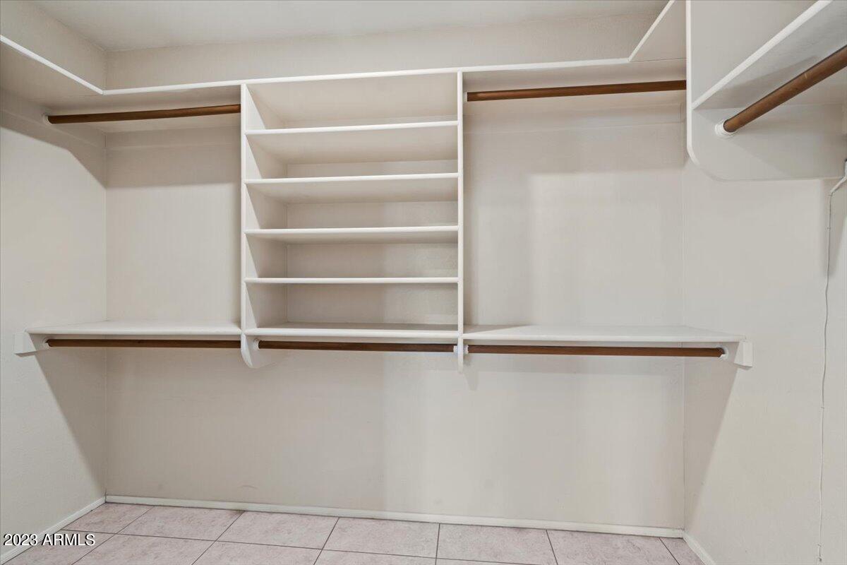 5744 E ESTRID Avenue