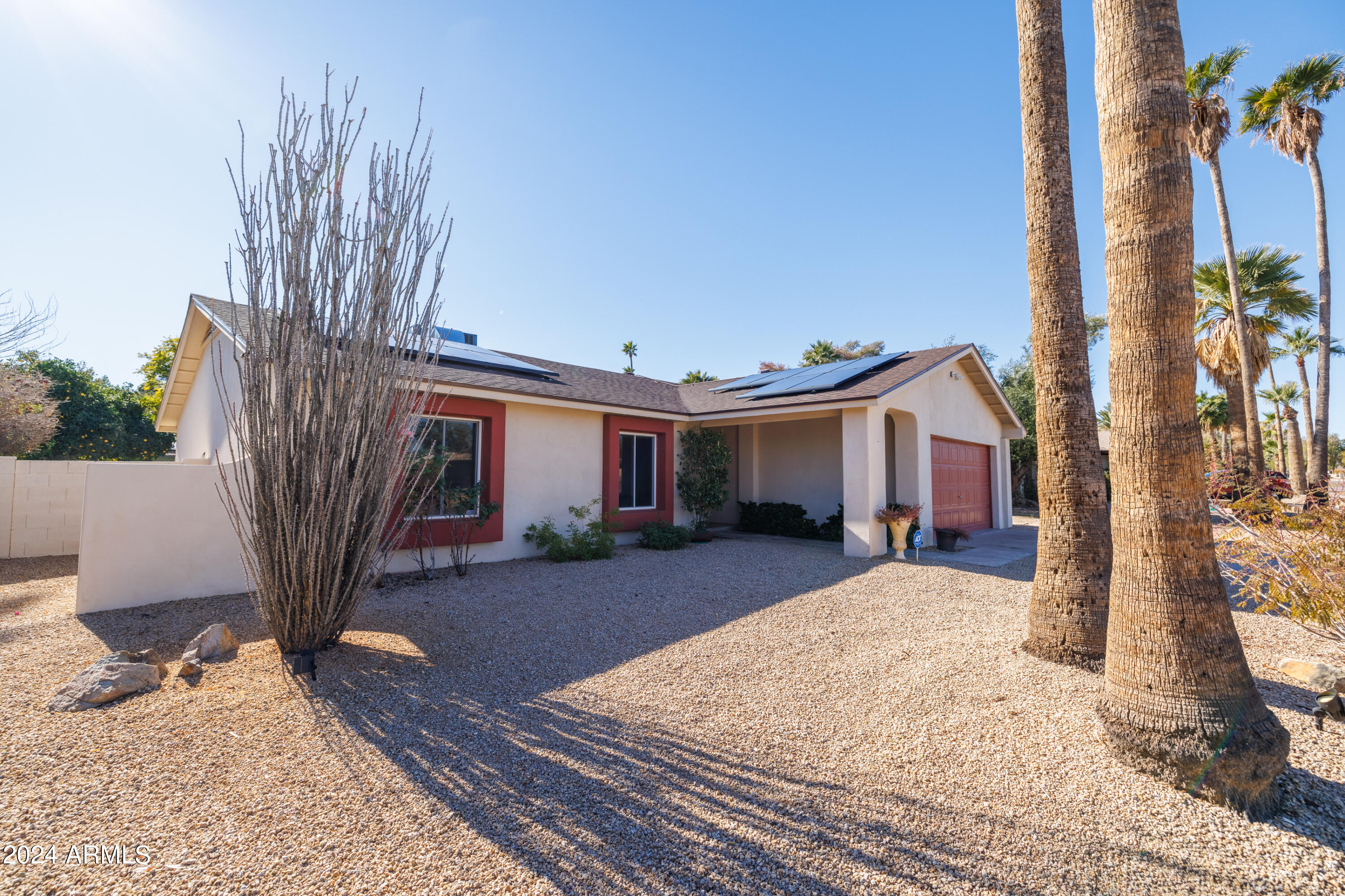 2647 E CHOLLA Street