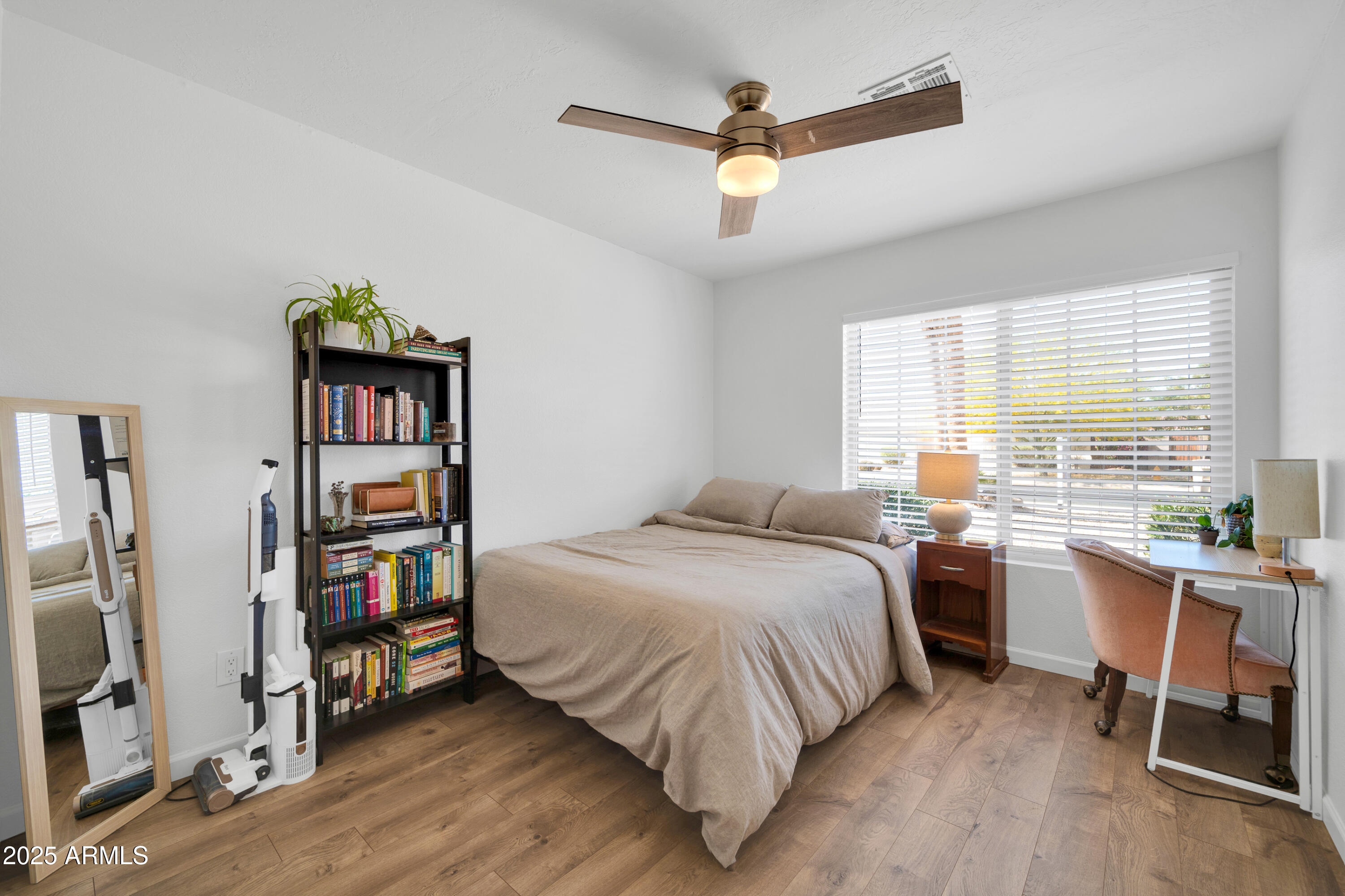 9127 W MAUNA LOA Lane