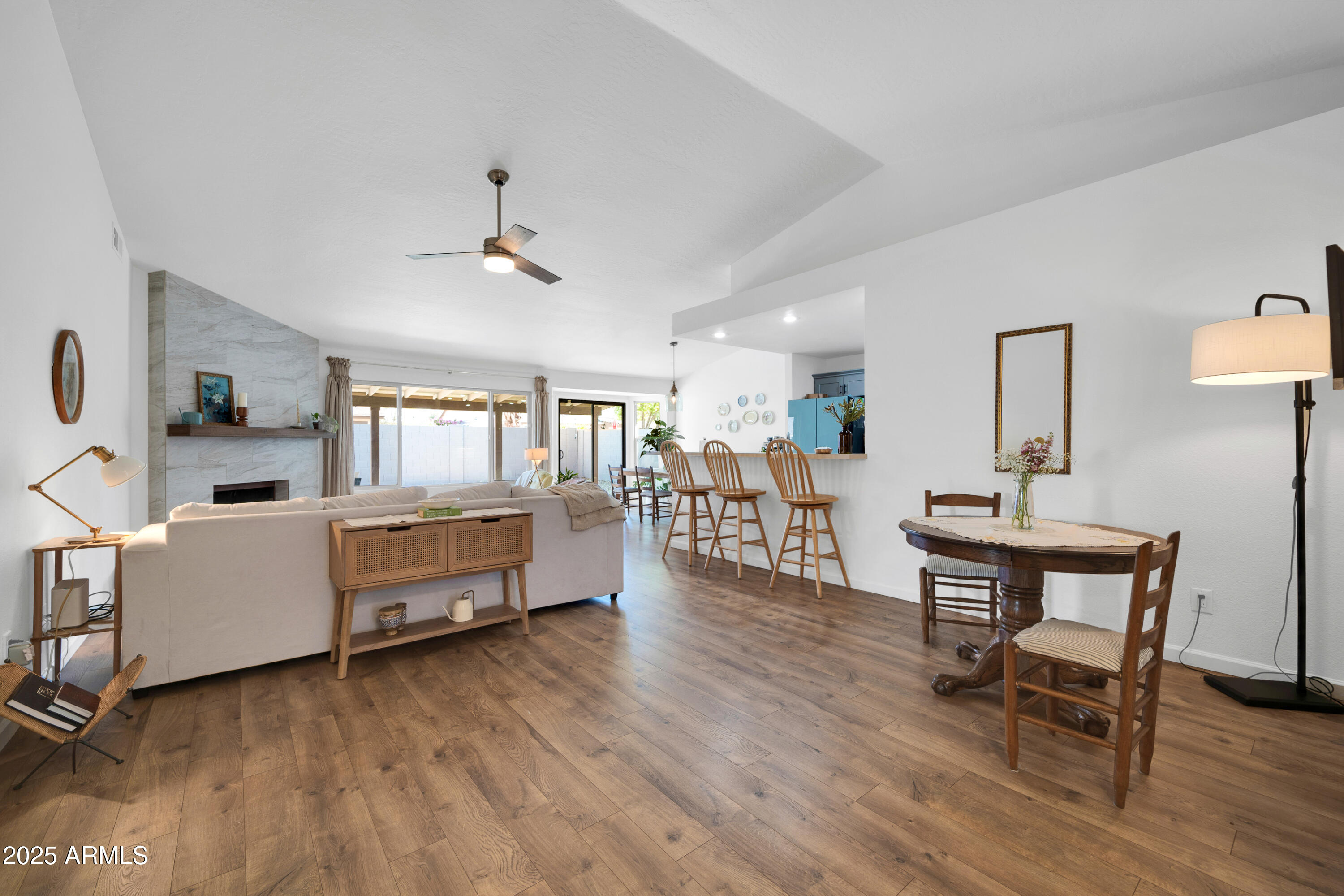 9127 W MAUNA LOA Lane