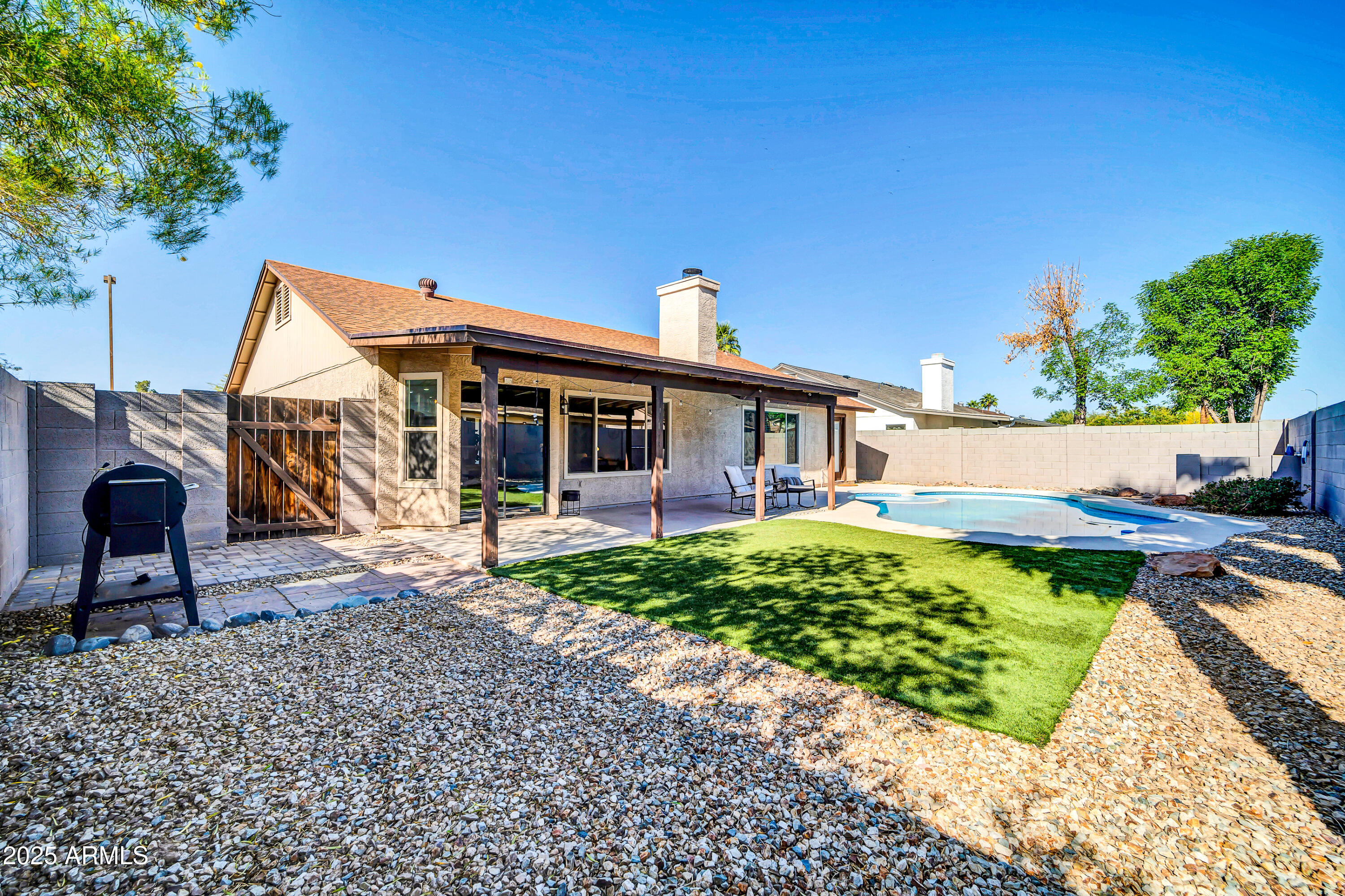 9127 W MAUNA LOA Lane