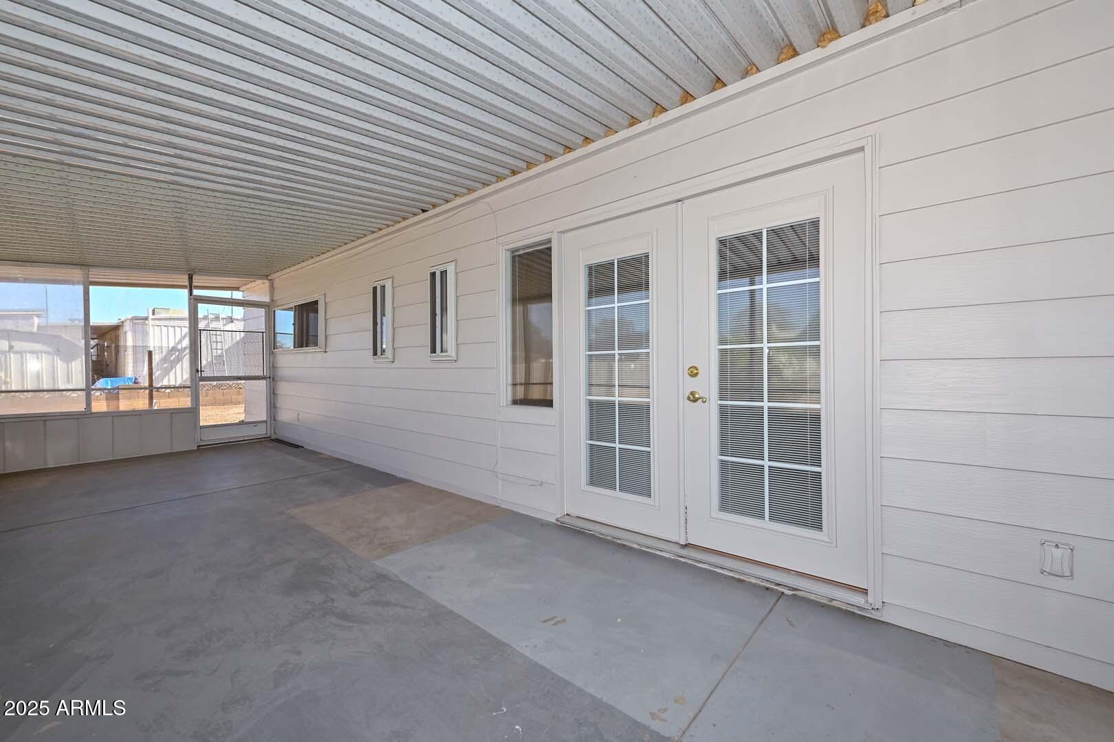 1538 E CAMPO BELLO Drive