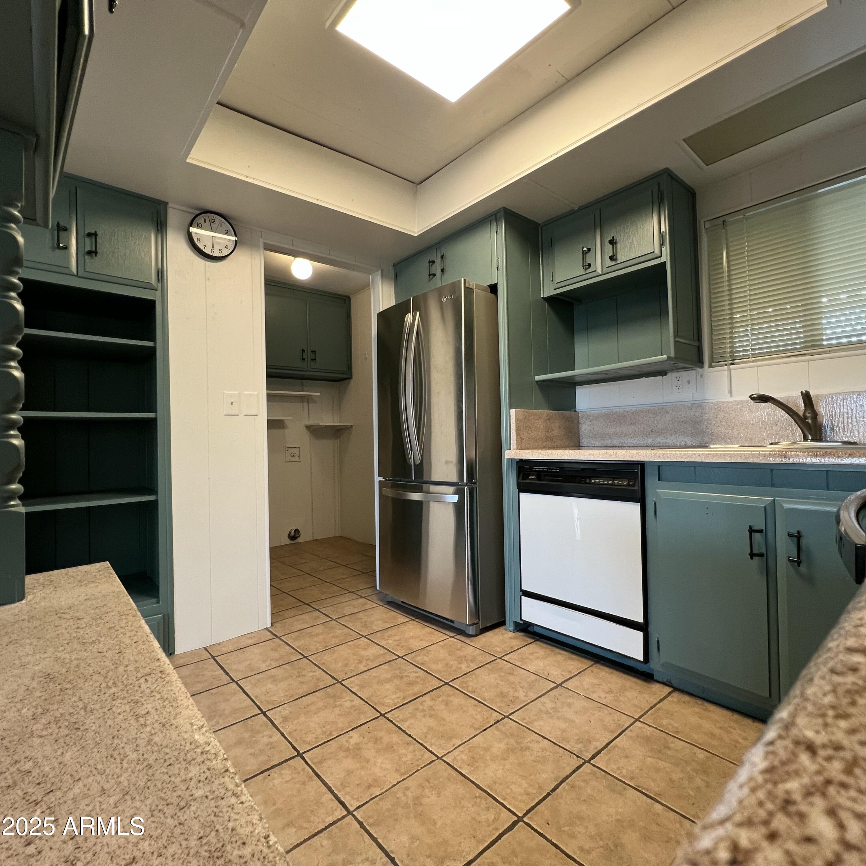 1538 E CAMPO BELLO Drive