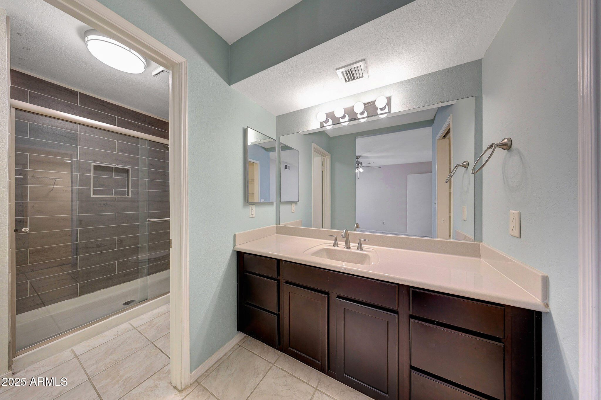 3441 N 31ST Street, 105