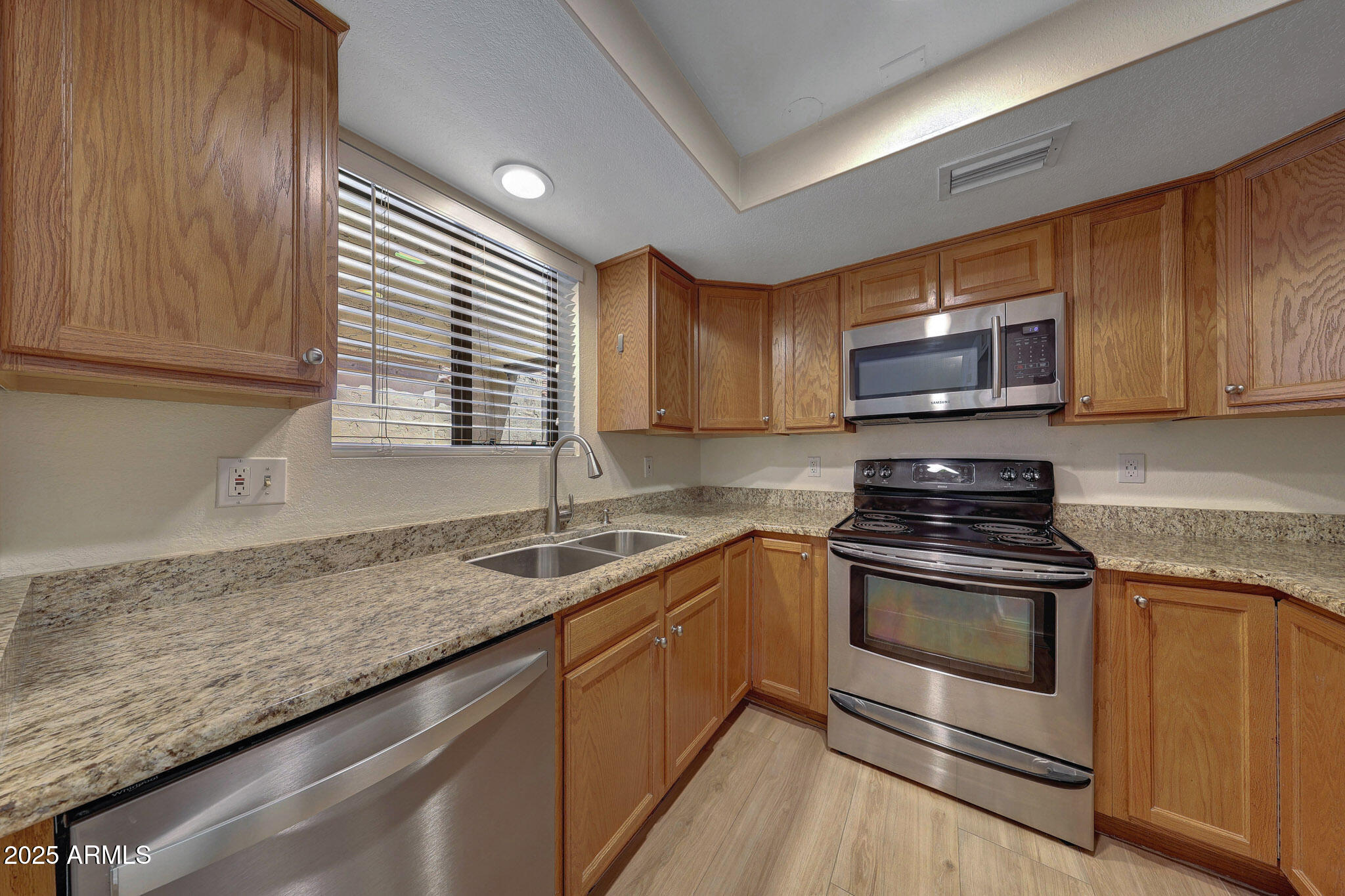 3441 N 31ST Street, 105