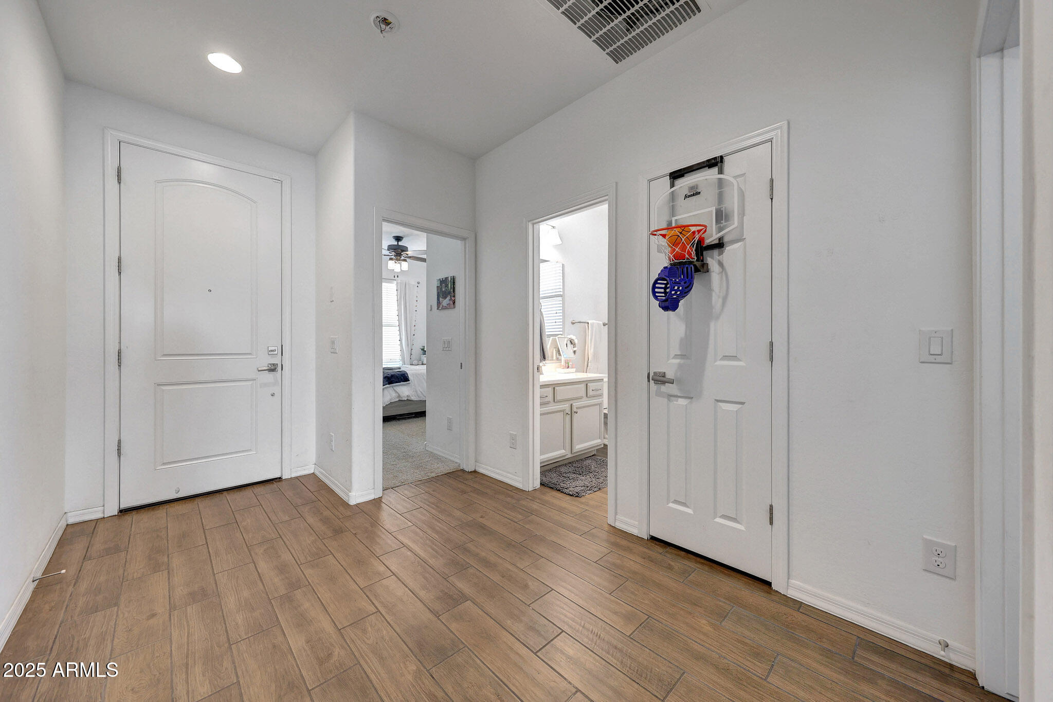 2306 E BRANHAM Lane