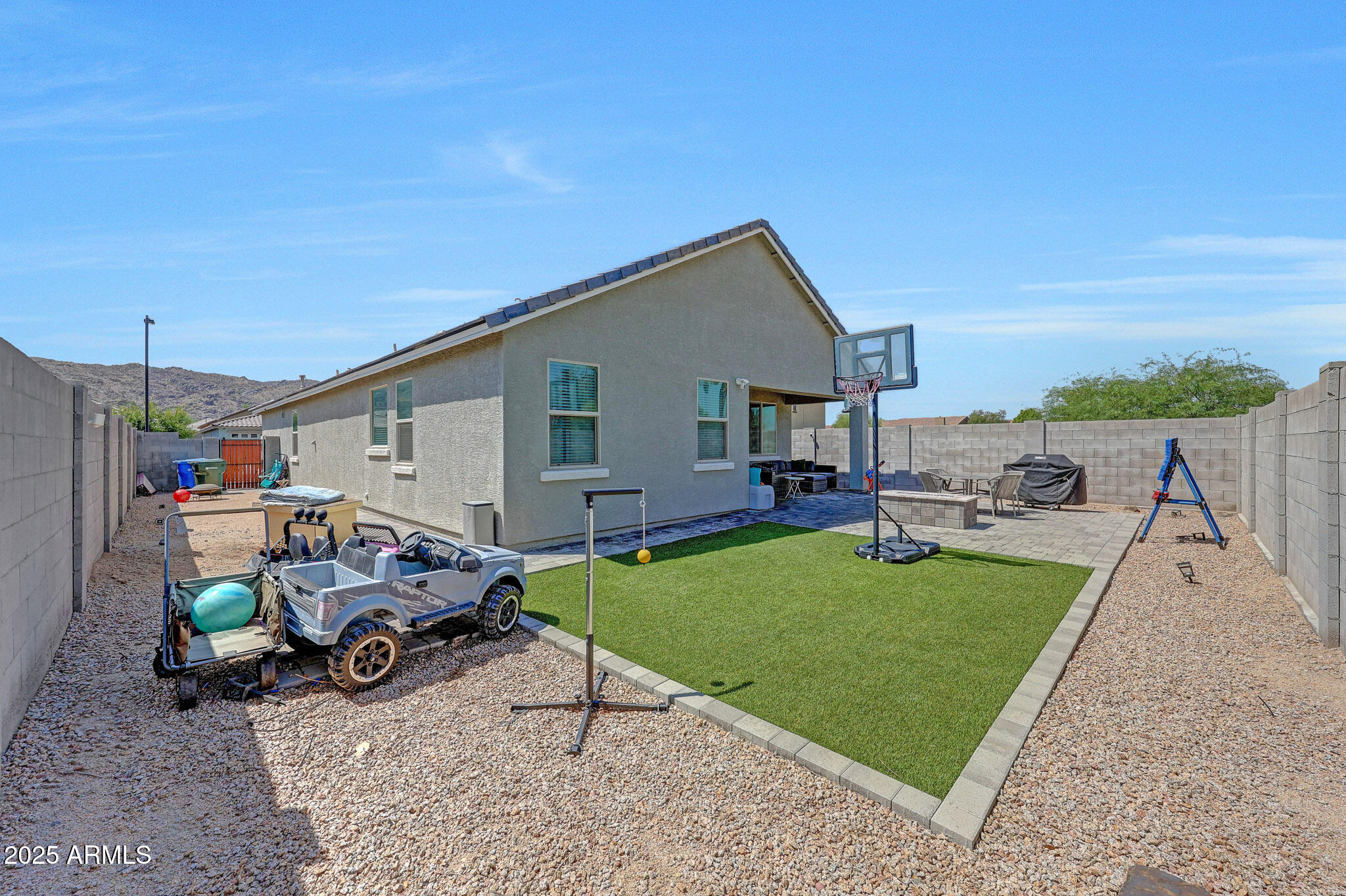 2306 E BRANHAM Lane