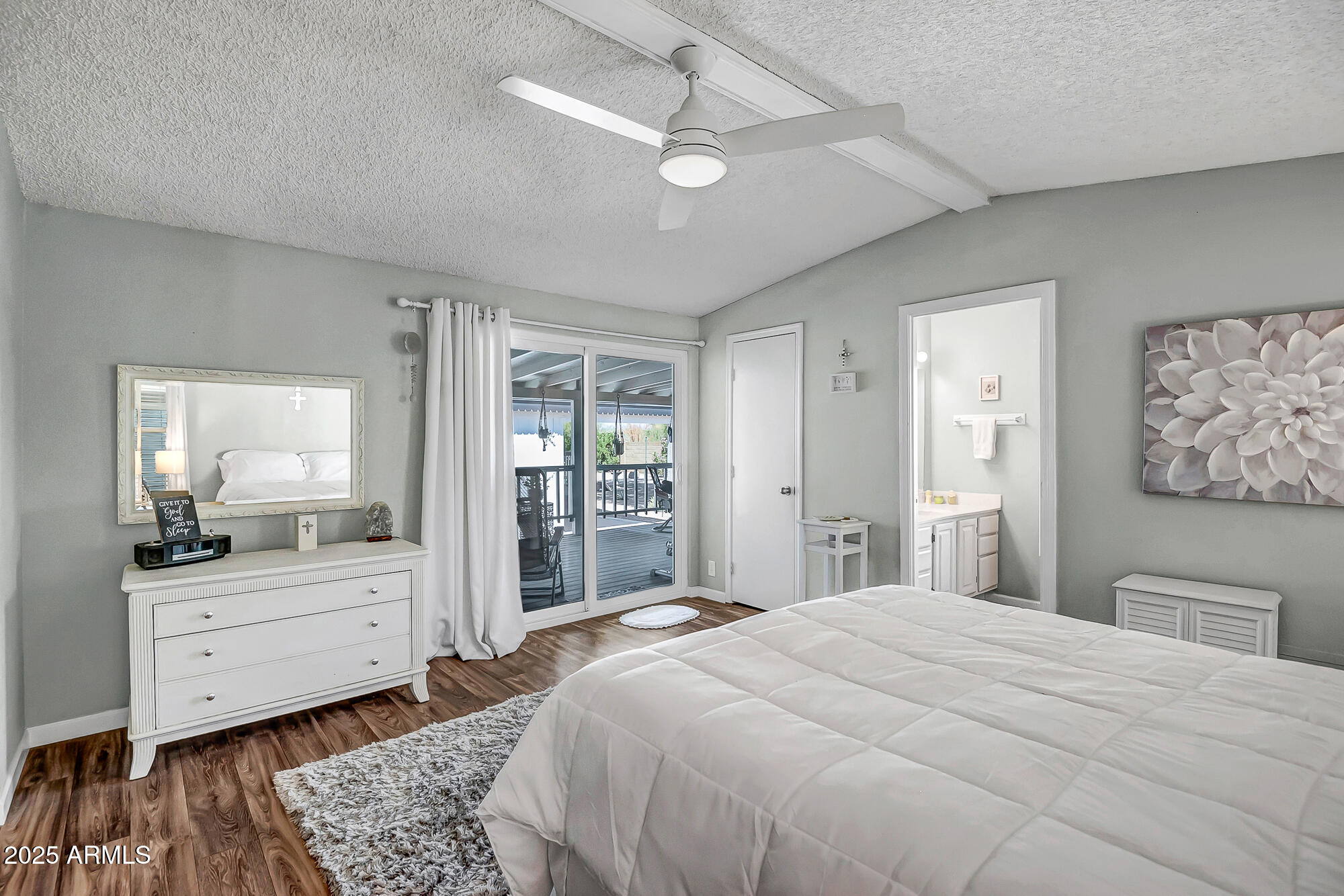 3901 E PINNACLE PEAK Road 323