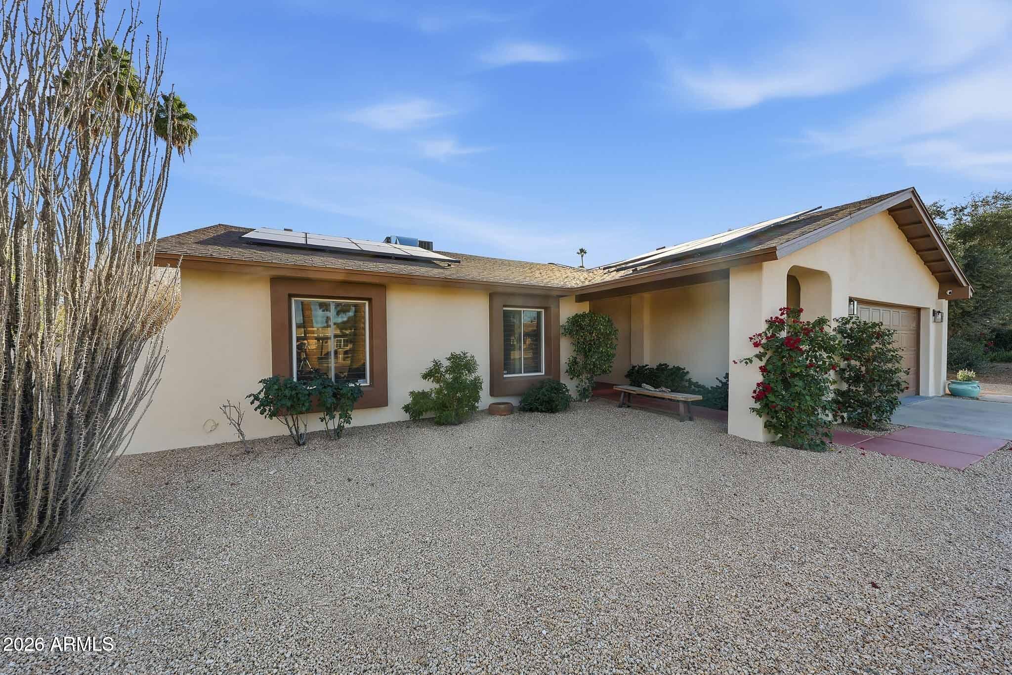 2647 E CHOLLA Street