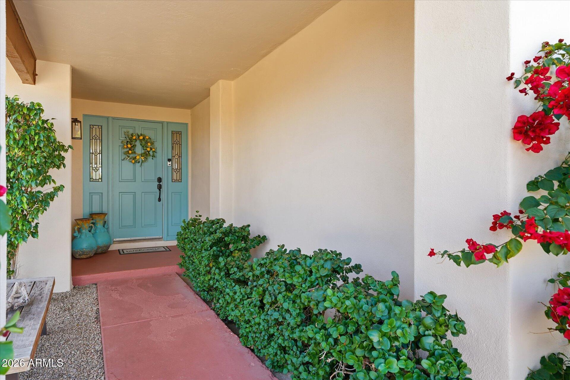 2647 E CHOLLA Street