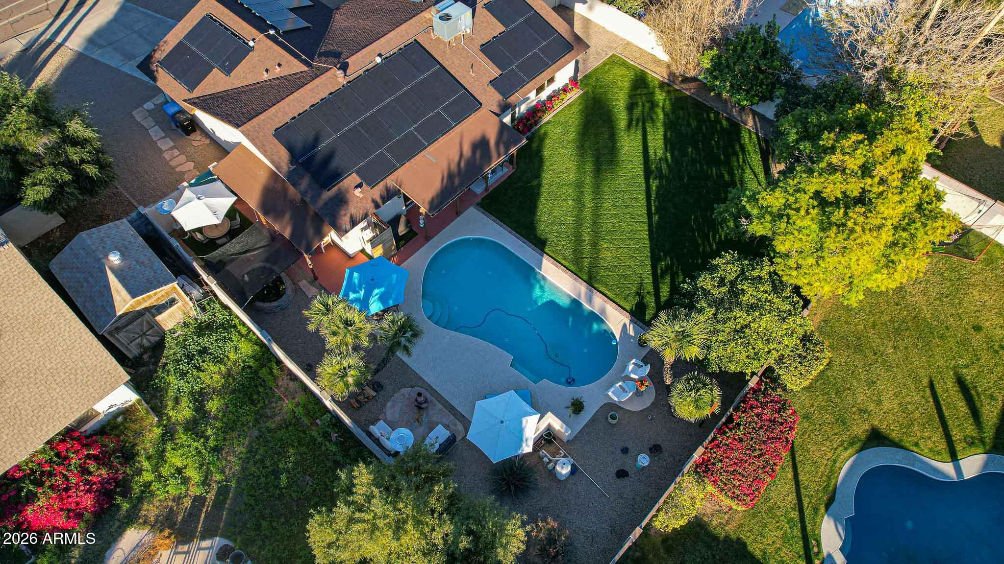 2647 E CHOLLA Street