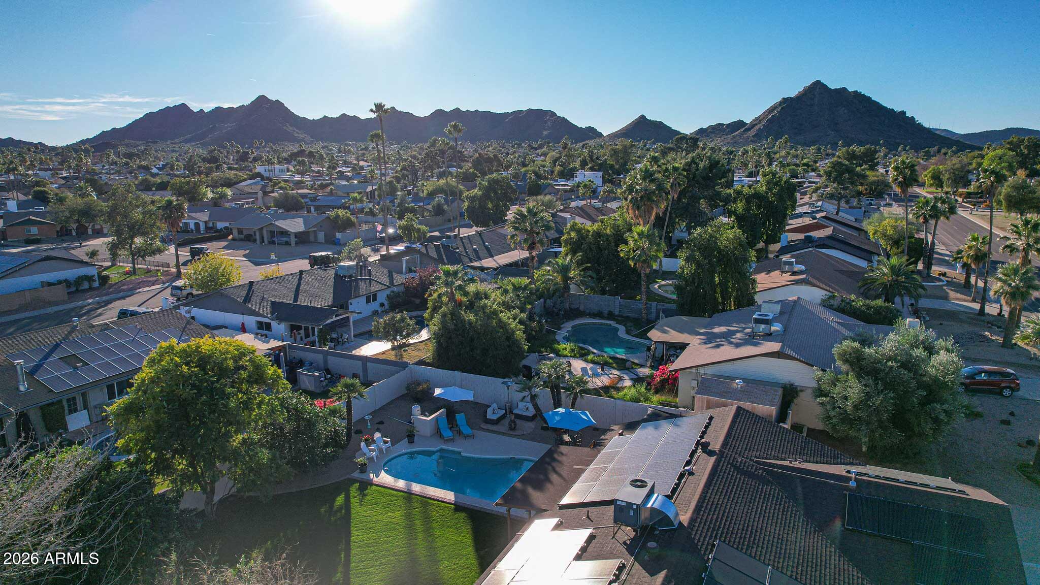 2647 E CHOLLA Street