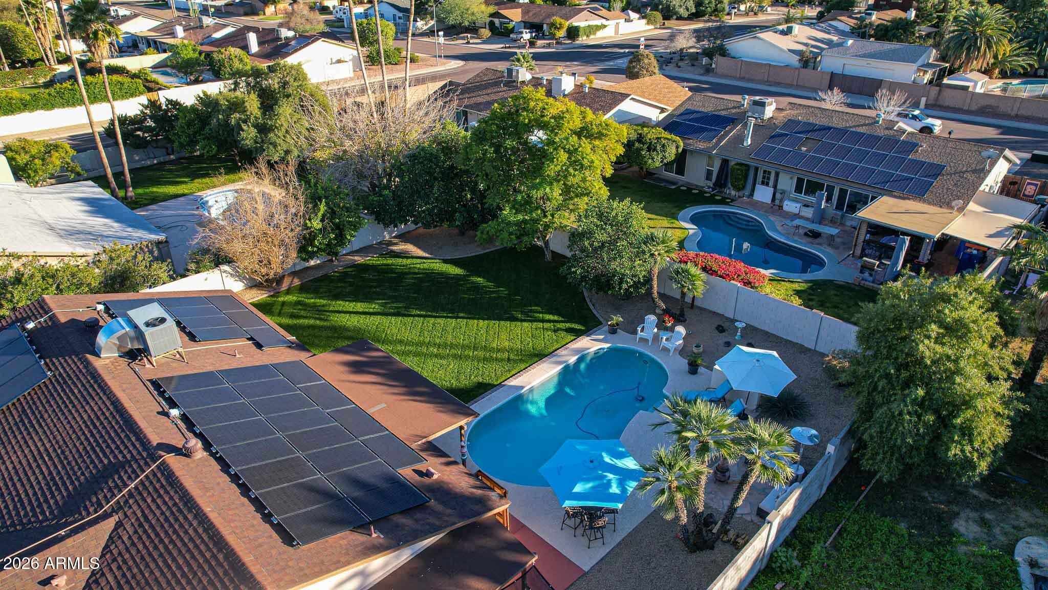 2647 E CHOLLA Street