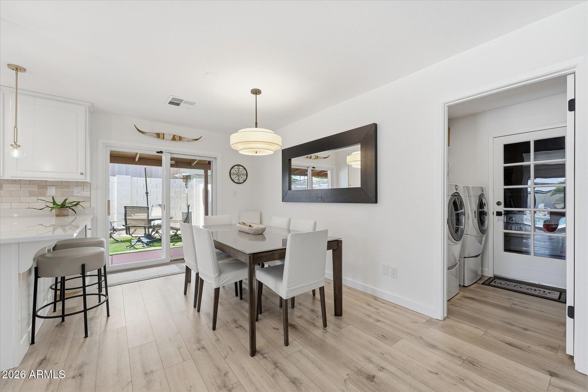 2647 E CHOLLA Street