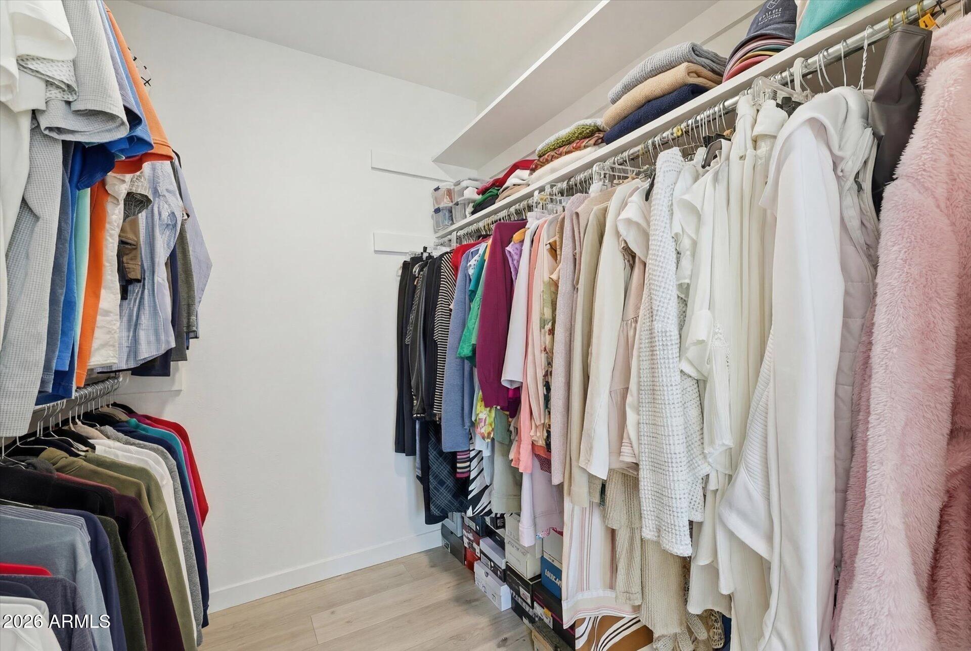 2647 E CHOLLA Street