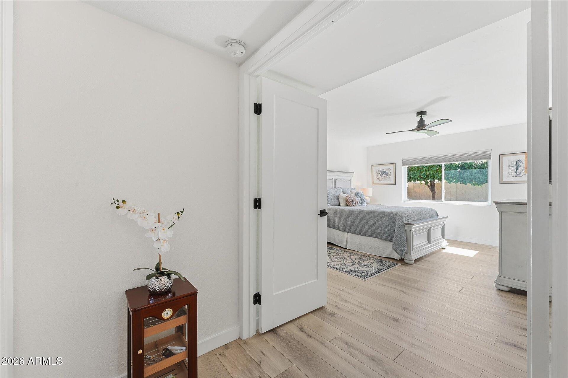 2647 E CHOLLA Street