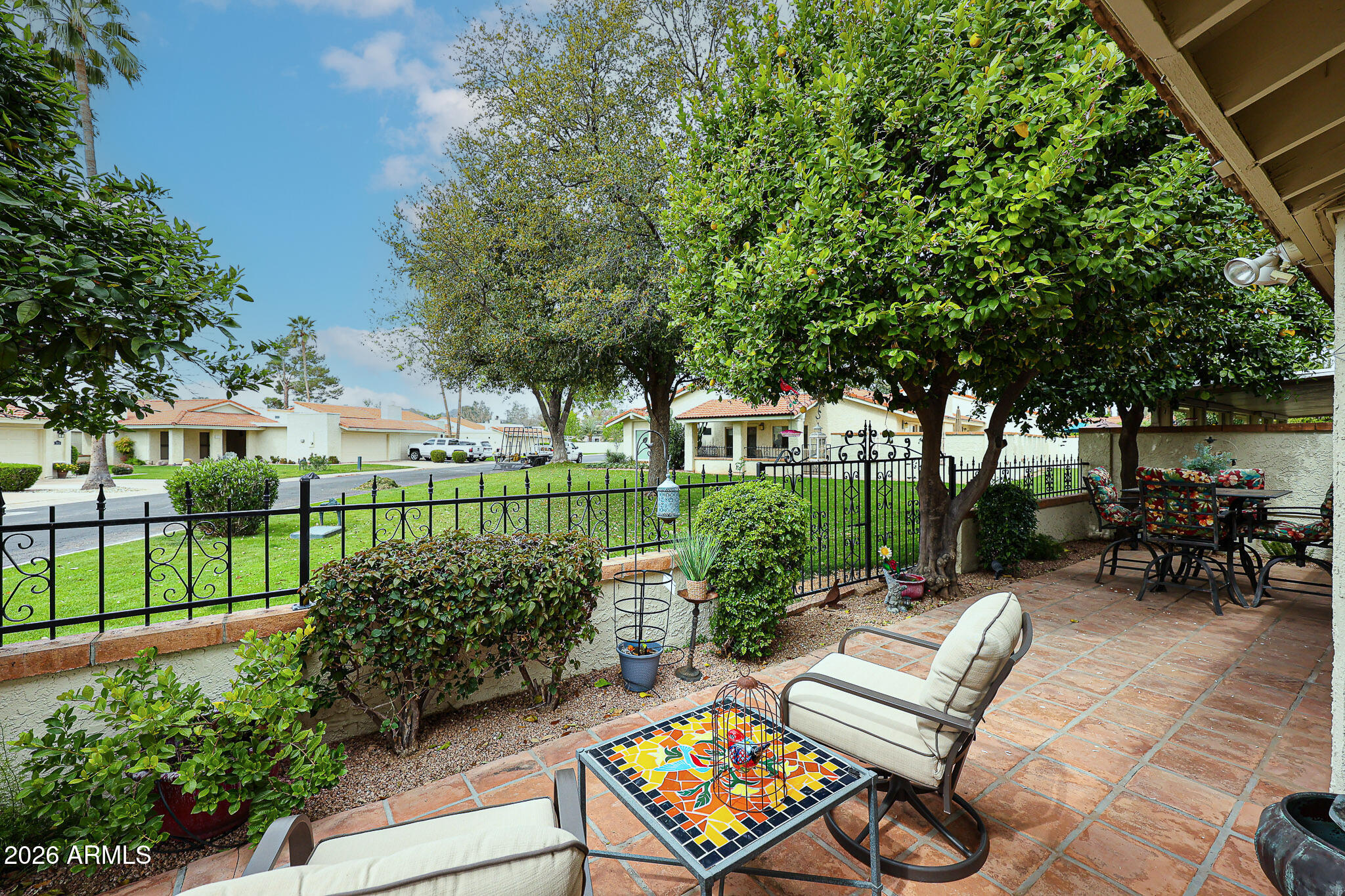 7720 N PINESVIEW Drive