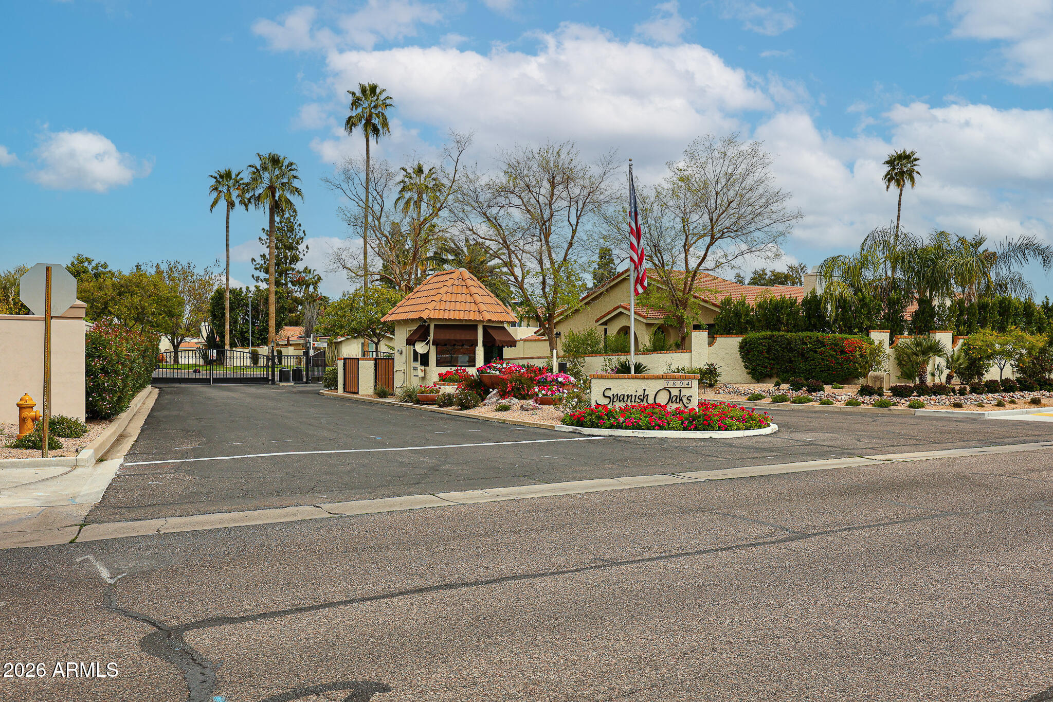 7720 N PINESVIEW Drive