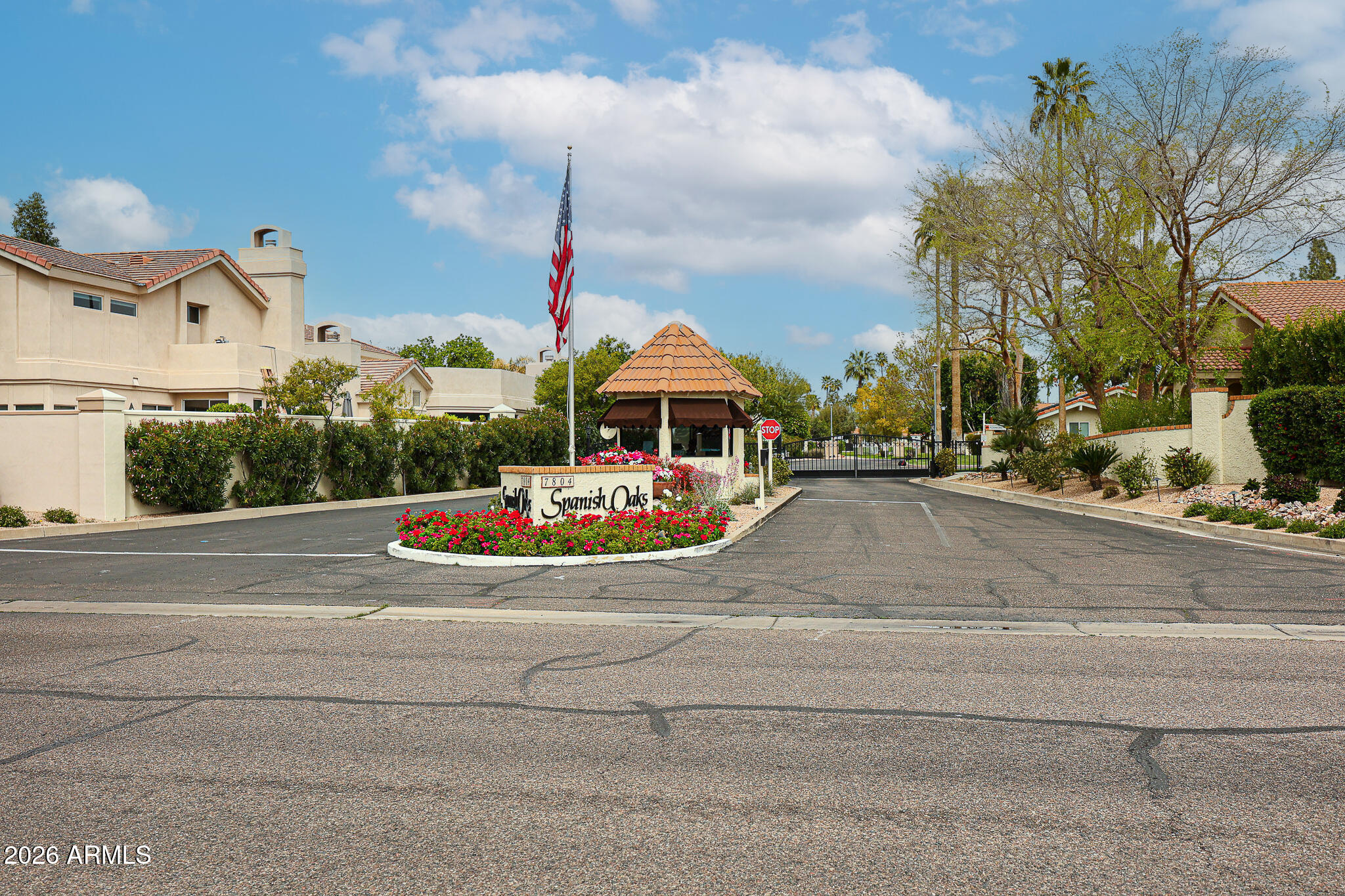 7720 N PINESVIEW Drive