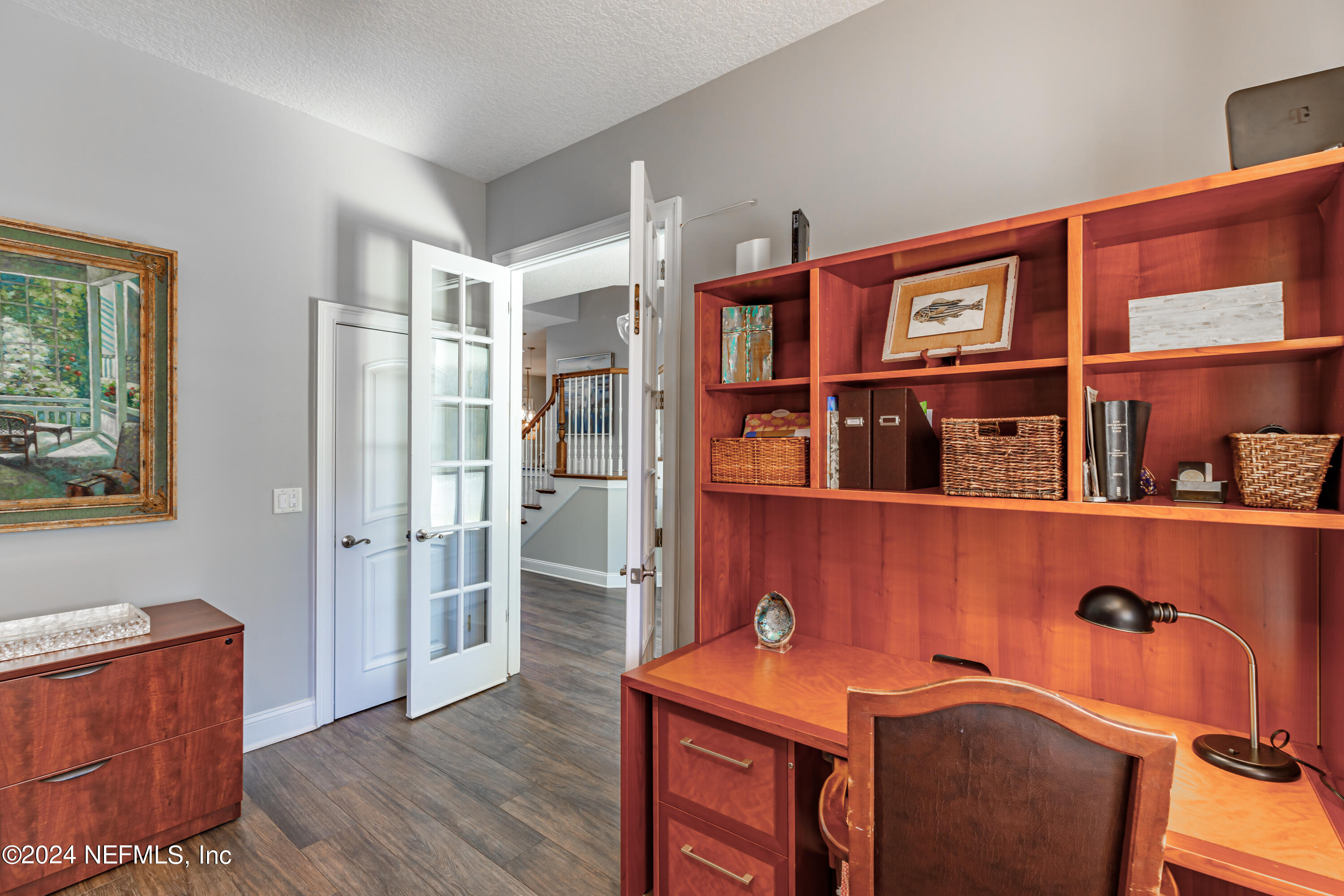 36 ROSCOE Boulevard N