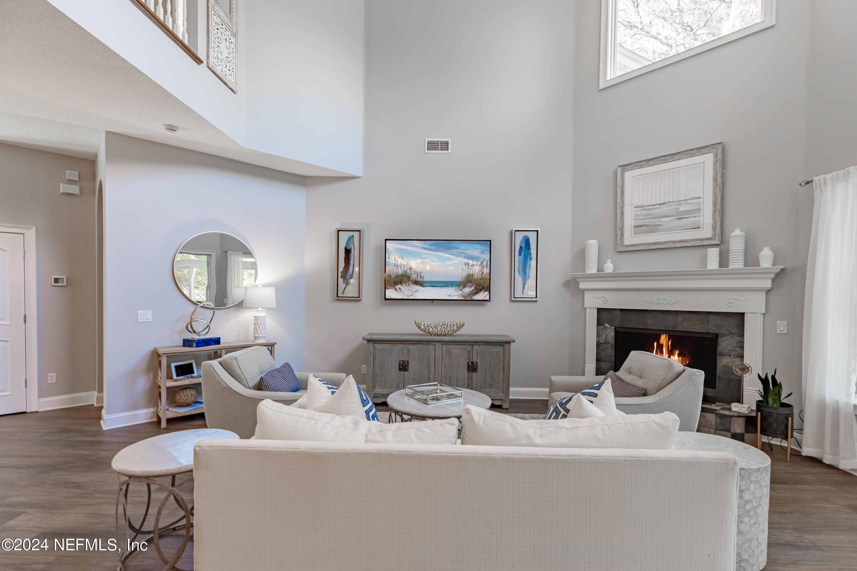 36 ROSCOE Boulevard N