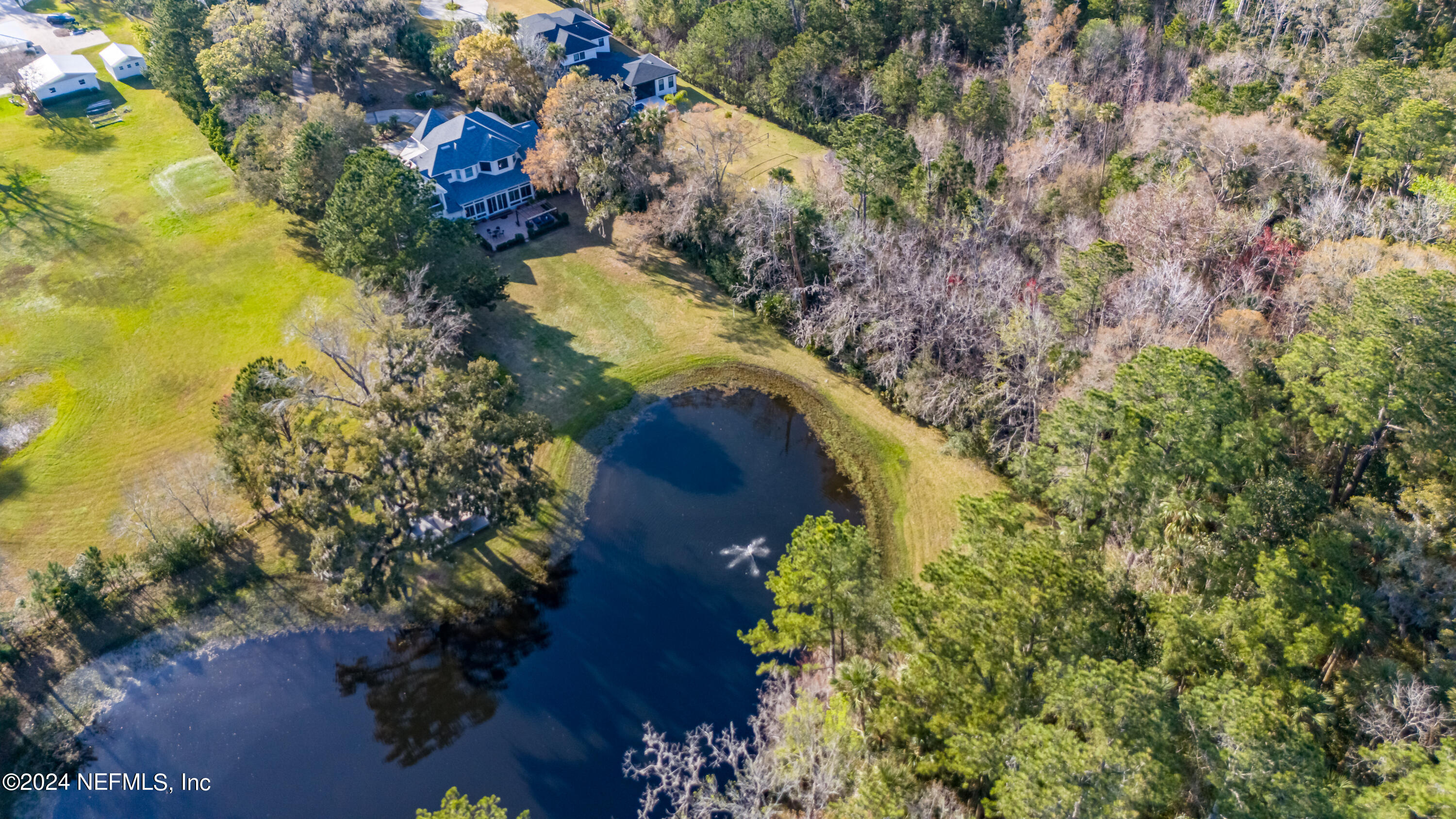 36 ROSCOE Boulevard N