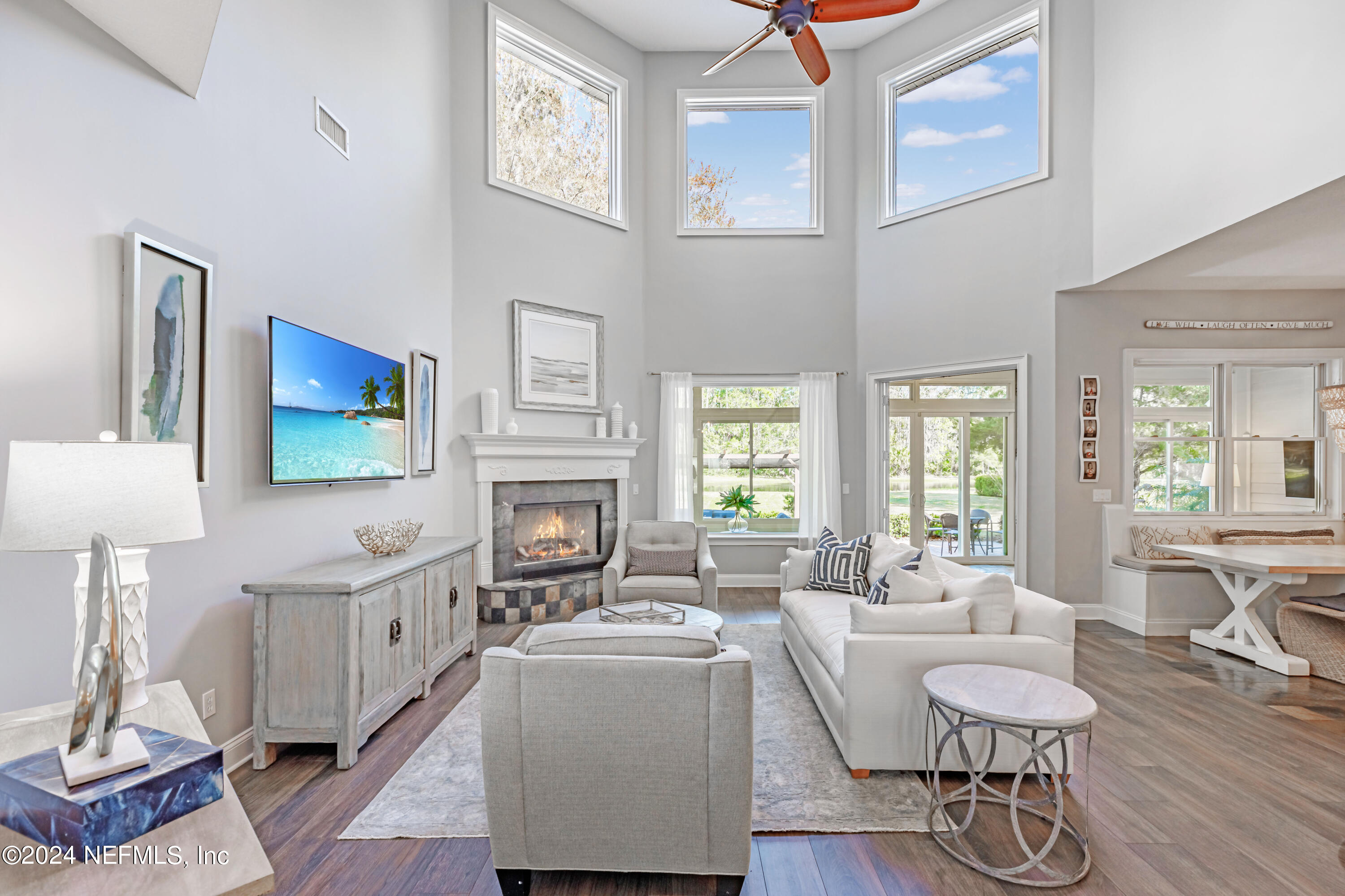 36 ROSCOE Boulevard N