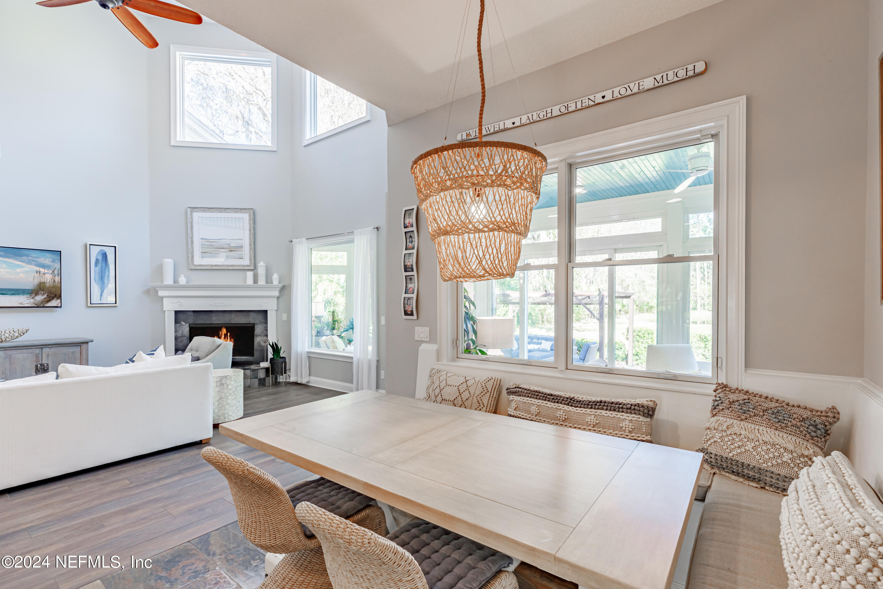 36 ROSCOE Boulevard N