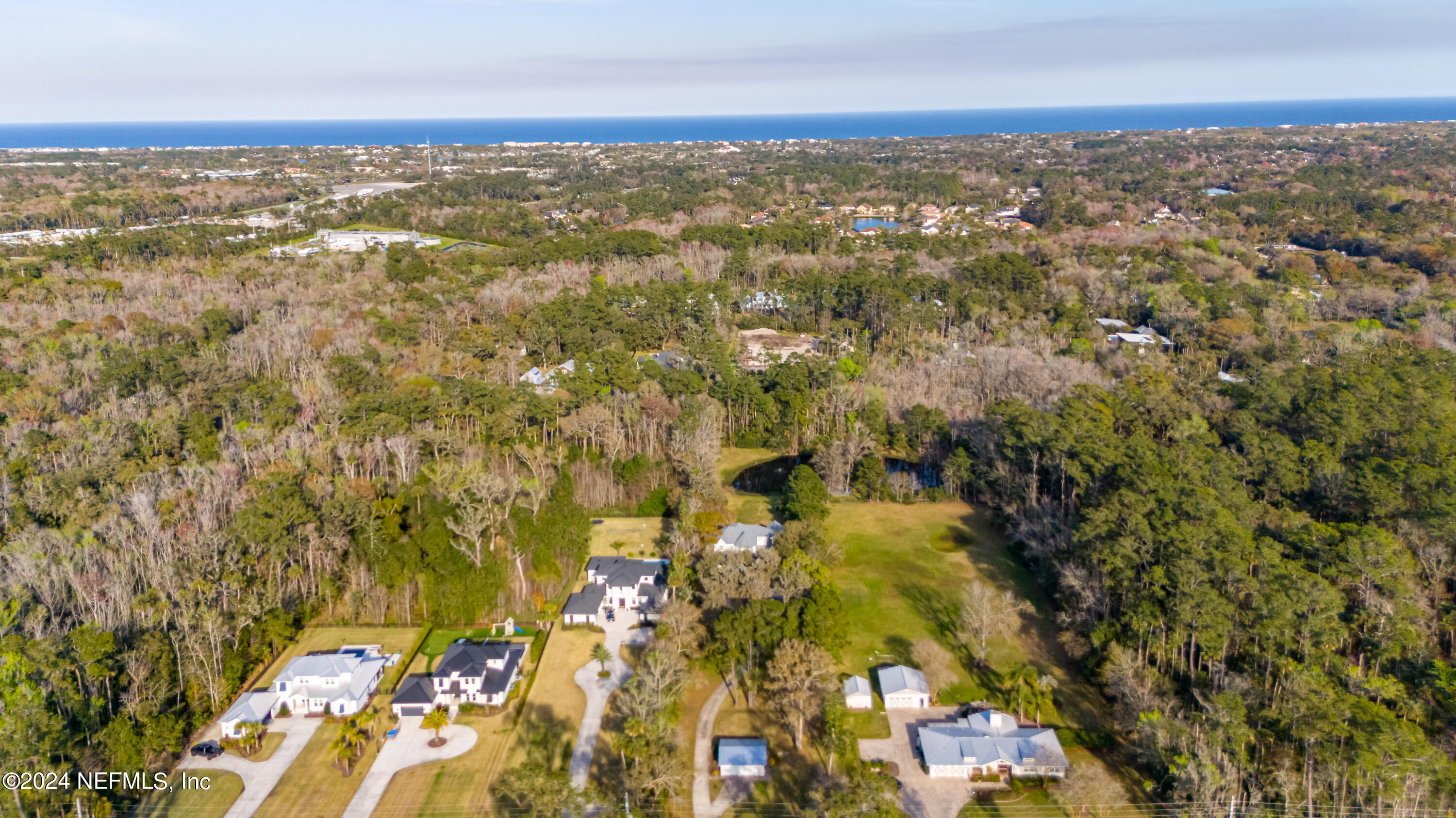 36 ROSCOE Boulevard N