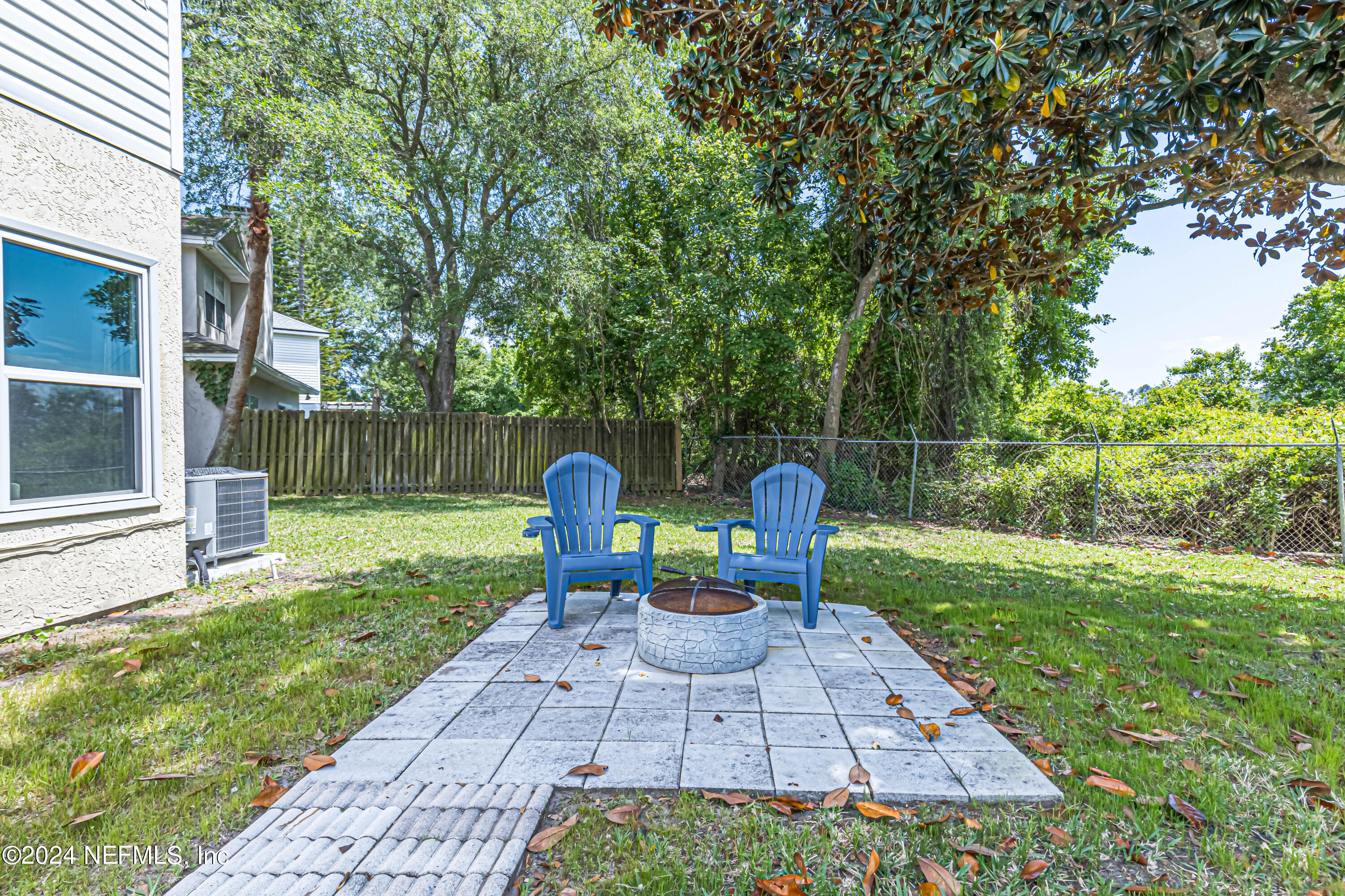 144 SHELBYS COVE Court