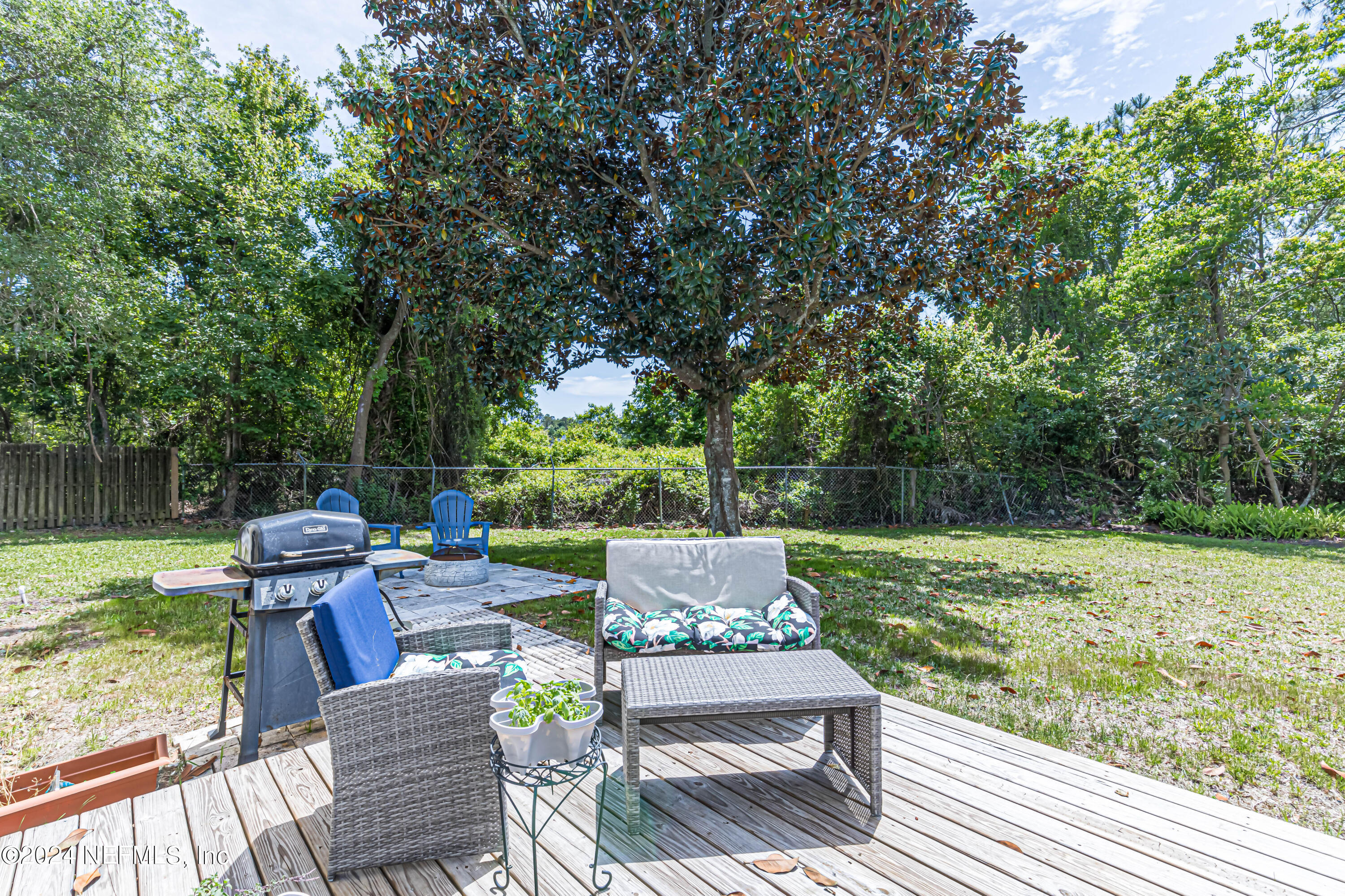 144 SHELBYS COVE Court