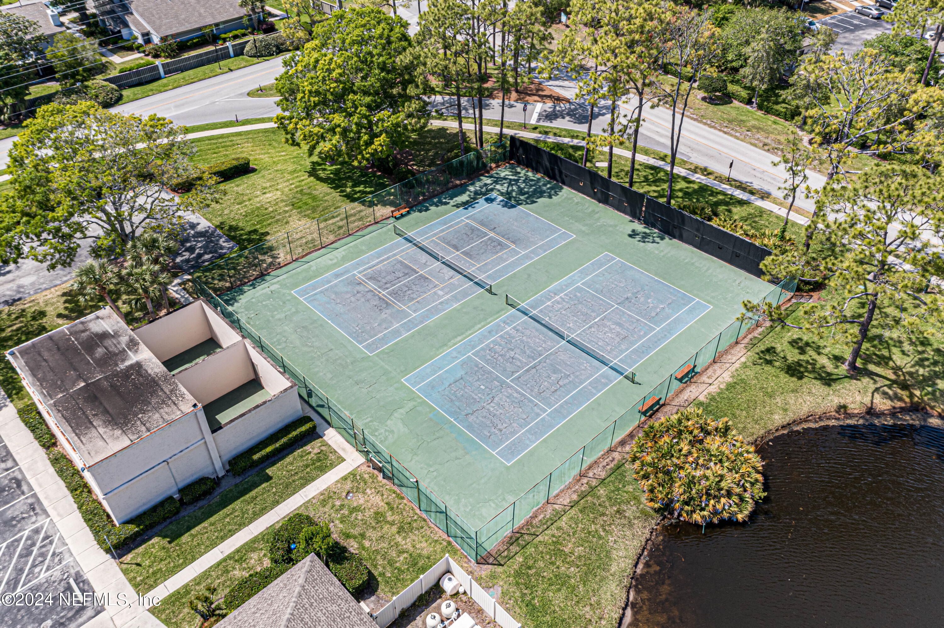 144 SHELBYS COVE Court