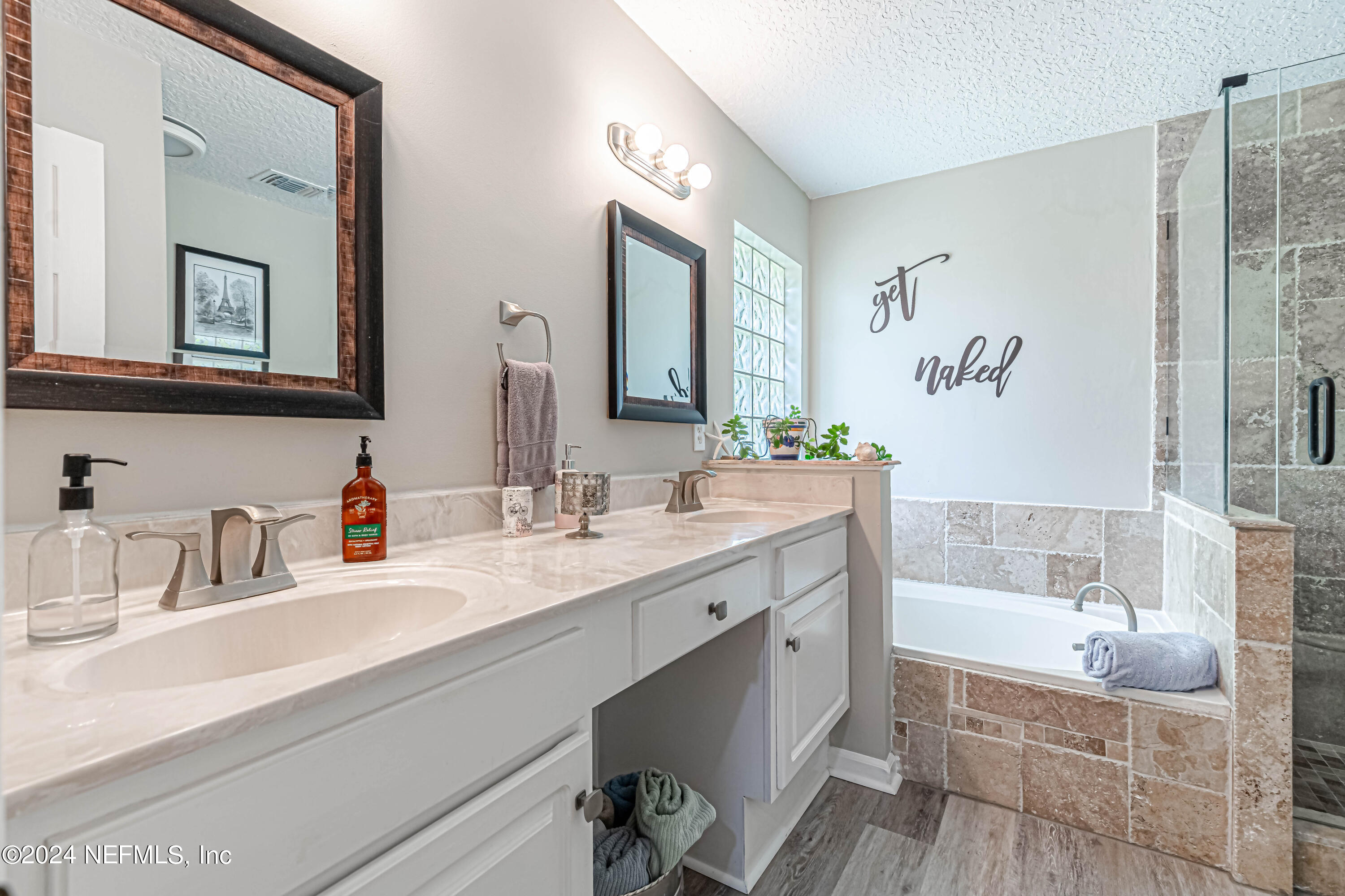 144 SHELBYS COVE Court