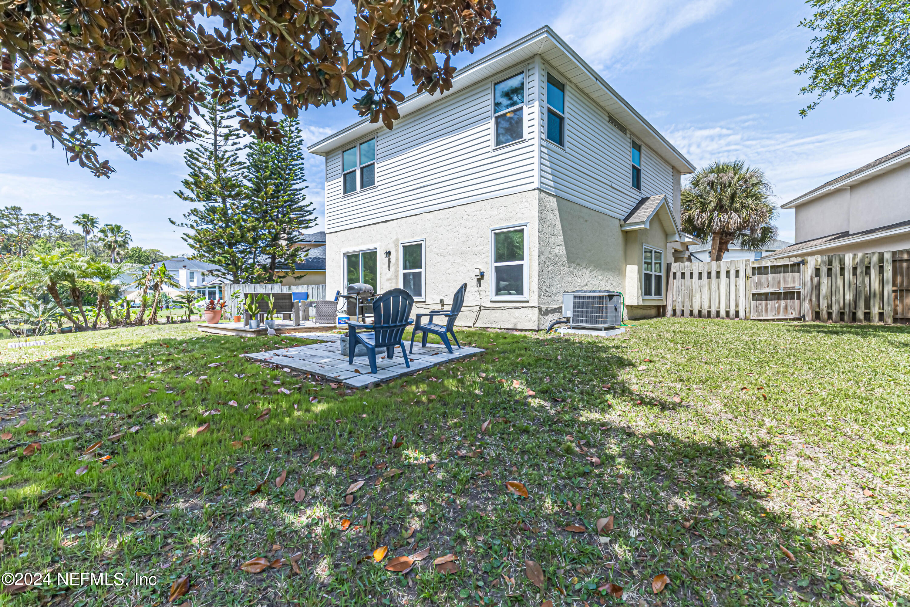 144 SHELBYS COVE Court