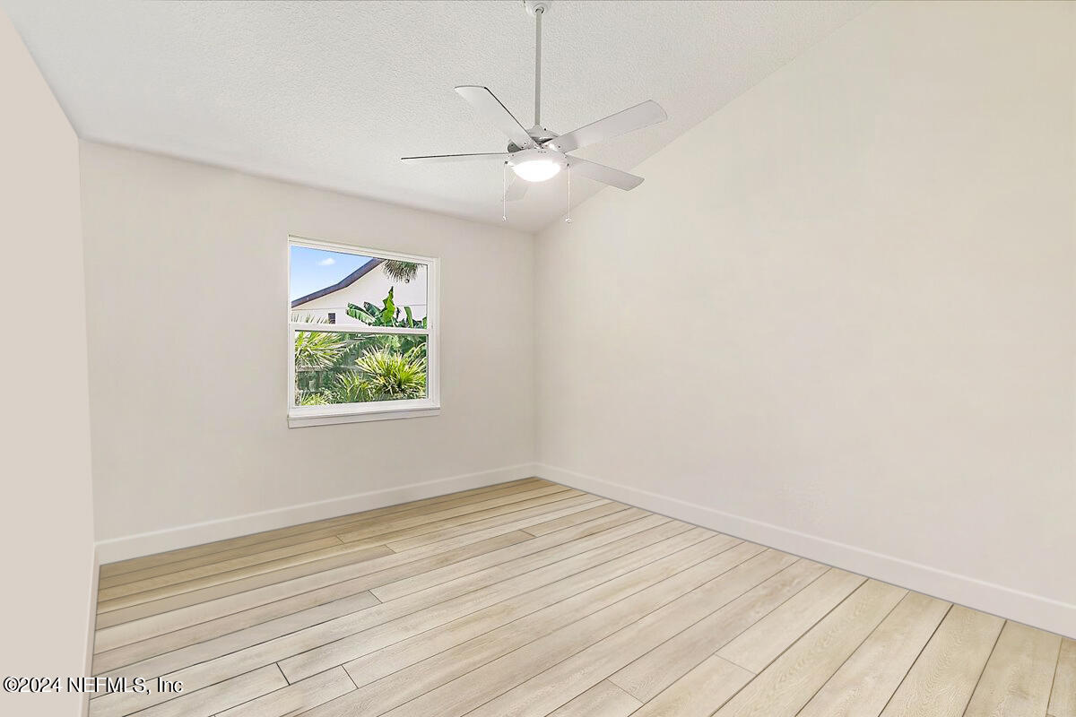 208 CROSSTERN Court