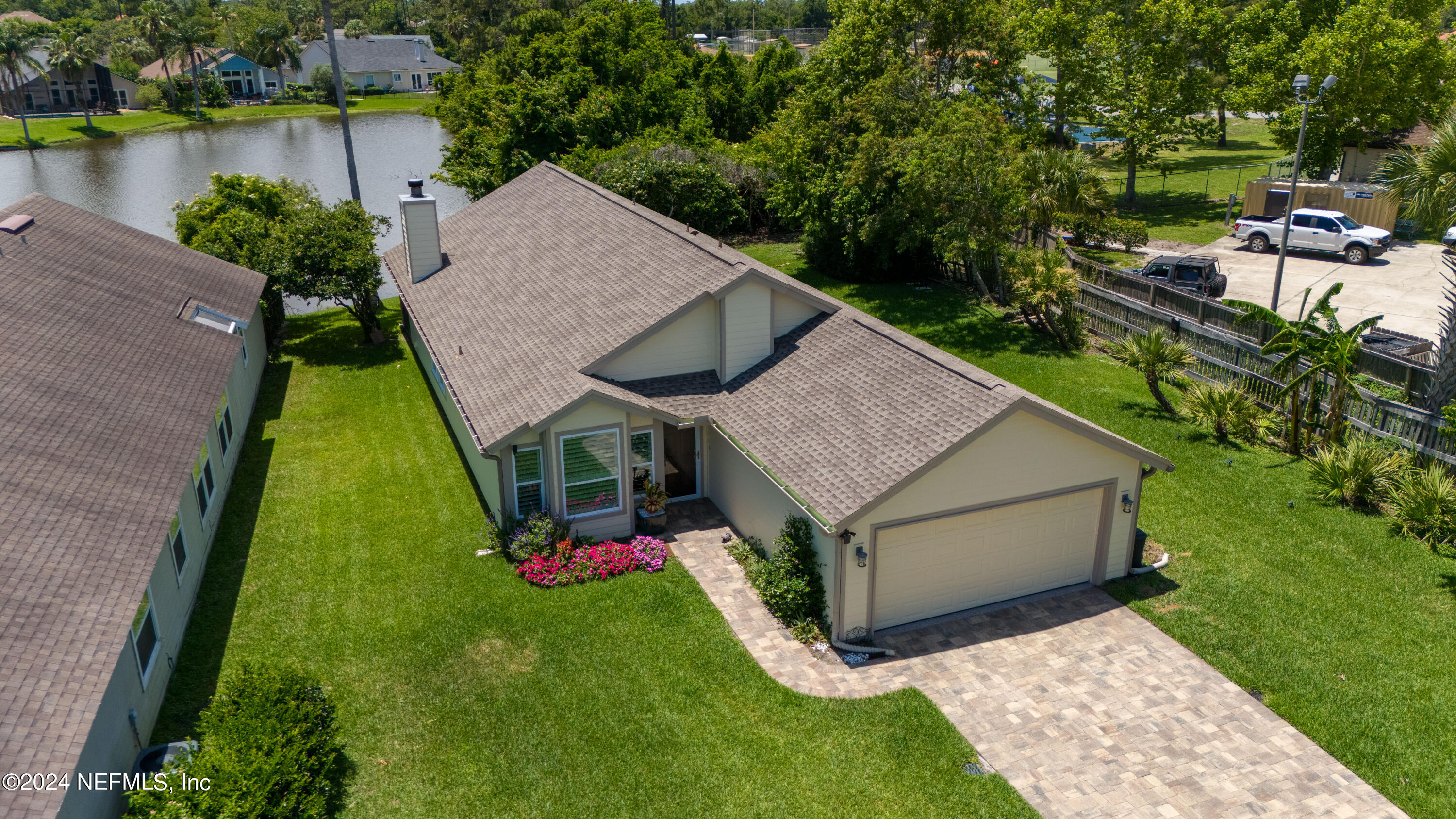 208 CROSSTERN Court